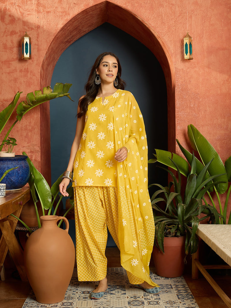Stylum Women's Yellow Floral Printed Pure Cotton Straight Kurti Farshi Salwar With Dupatta