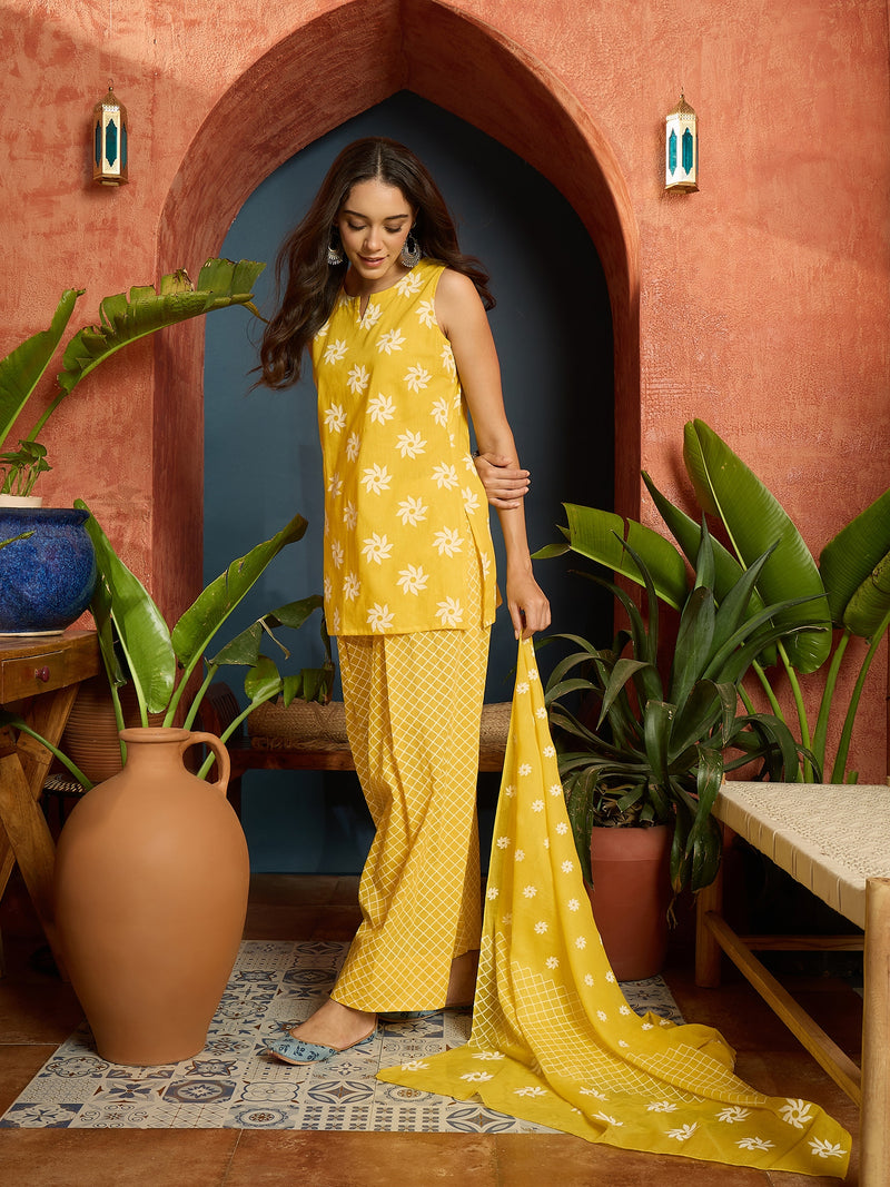 Stylum Women's Yellow Floral Printed Pure Cotton Straight Kurti Farshi Salwar With Dupatta