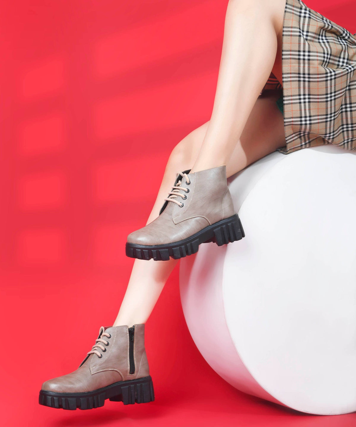 JM Looks Chunky Platform Ankle Boots for Women with Lace-Up Closure