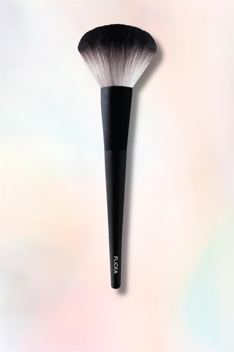Flicka Cosmetics 01 Powder Brush