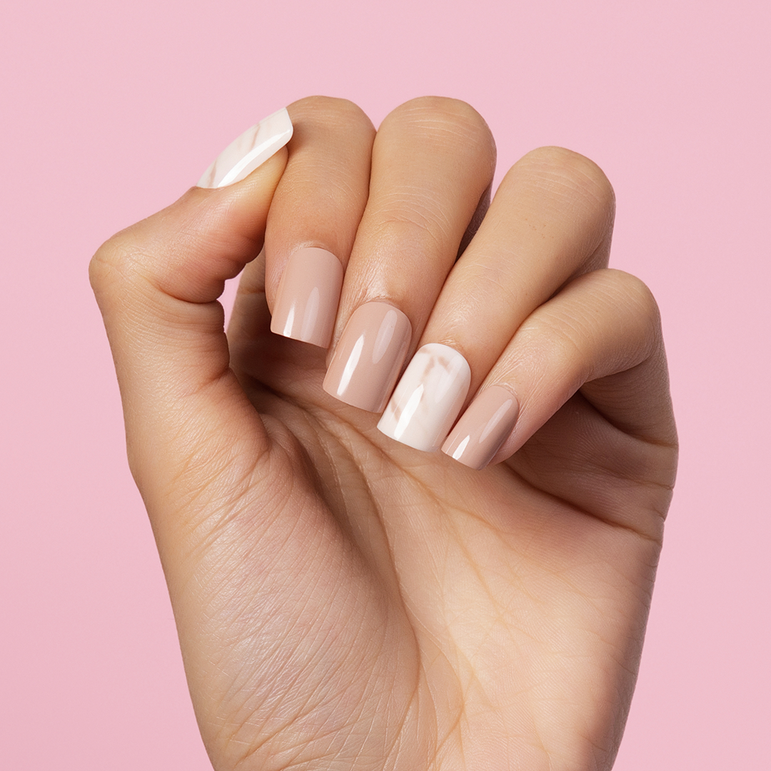 Gush Beauty Pirouette, Abstract - Medium Square Press-On Nails