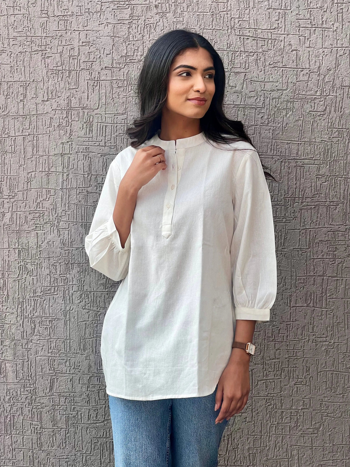 Sugnaa Short Linen Kurta