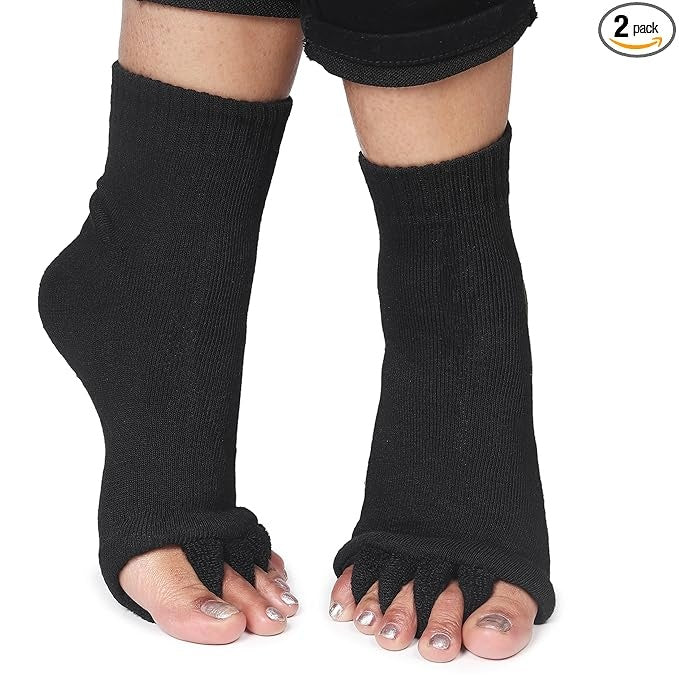 Aegon Toe Separator Socks - Black