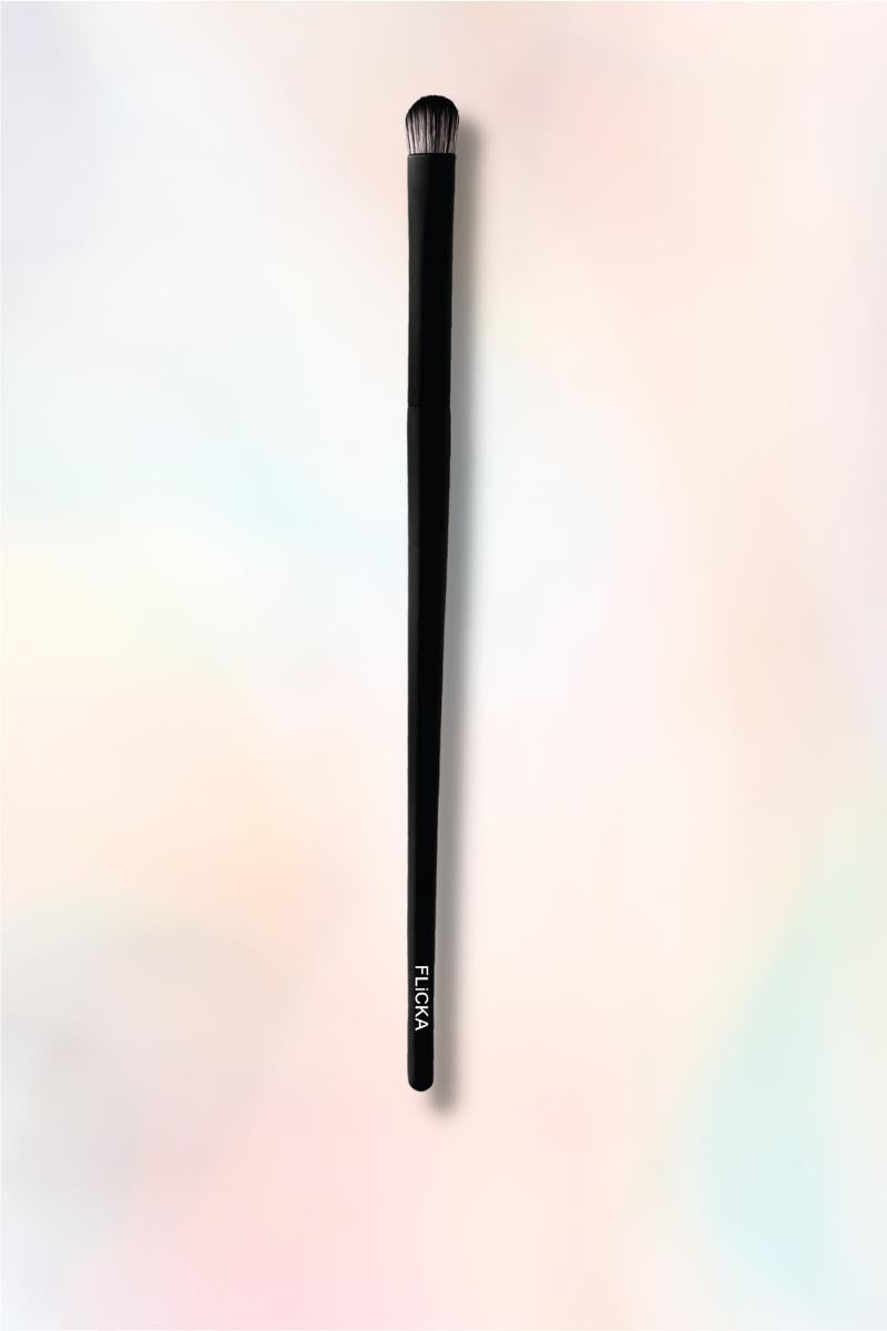 Flicka Cosmetics 13 Eyeshadow Brush