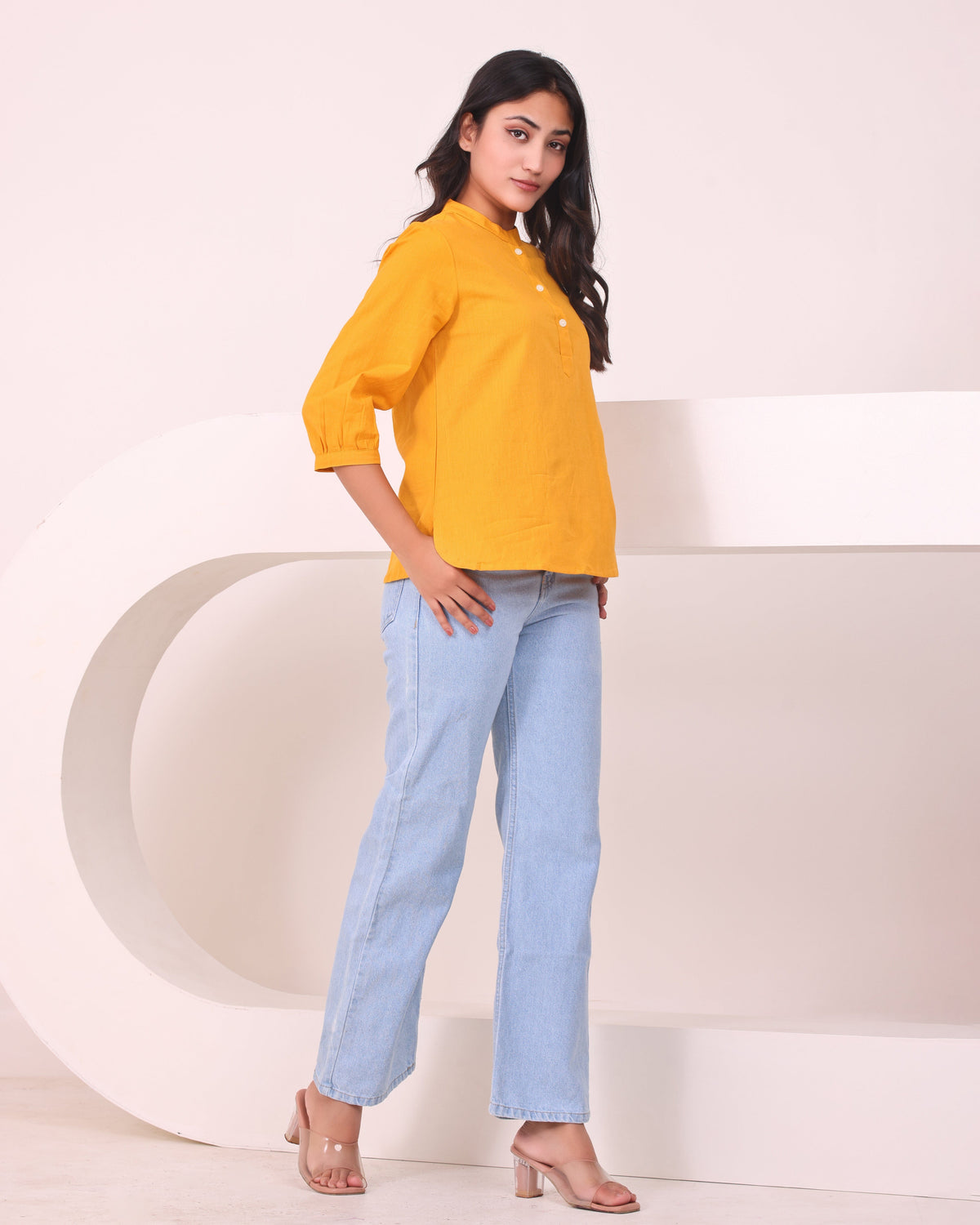 Sugnaa Short Linen Kurta