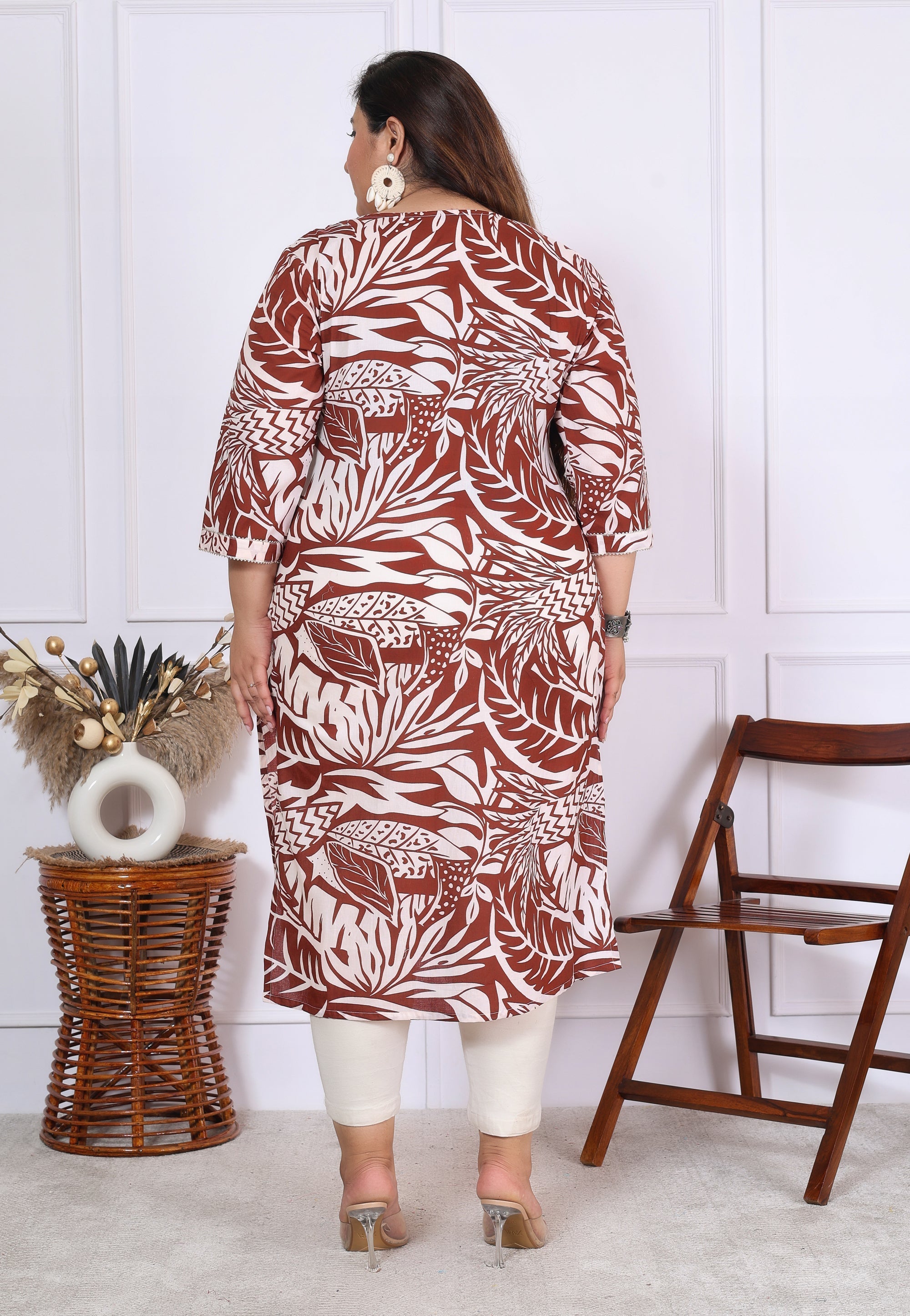 Label Flavia Women Printed Cotton Straight Kurta (B01-Mehroon)