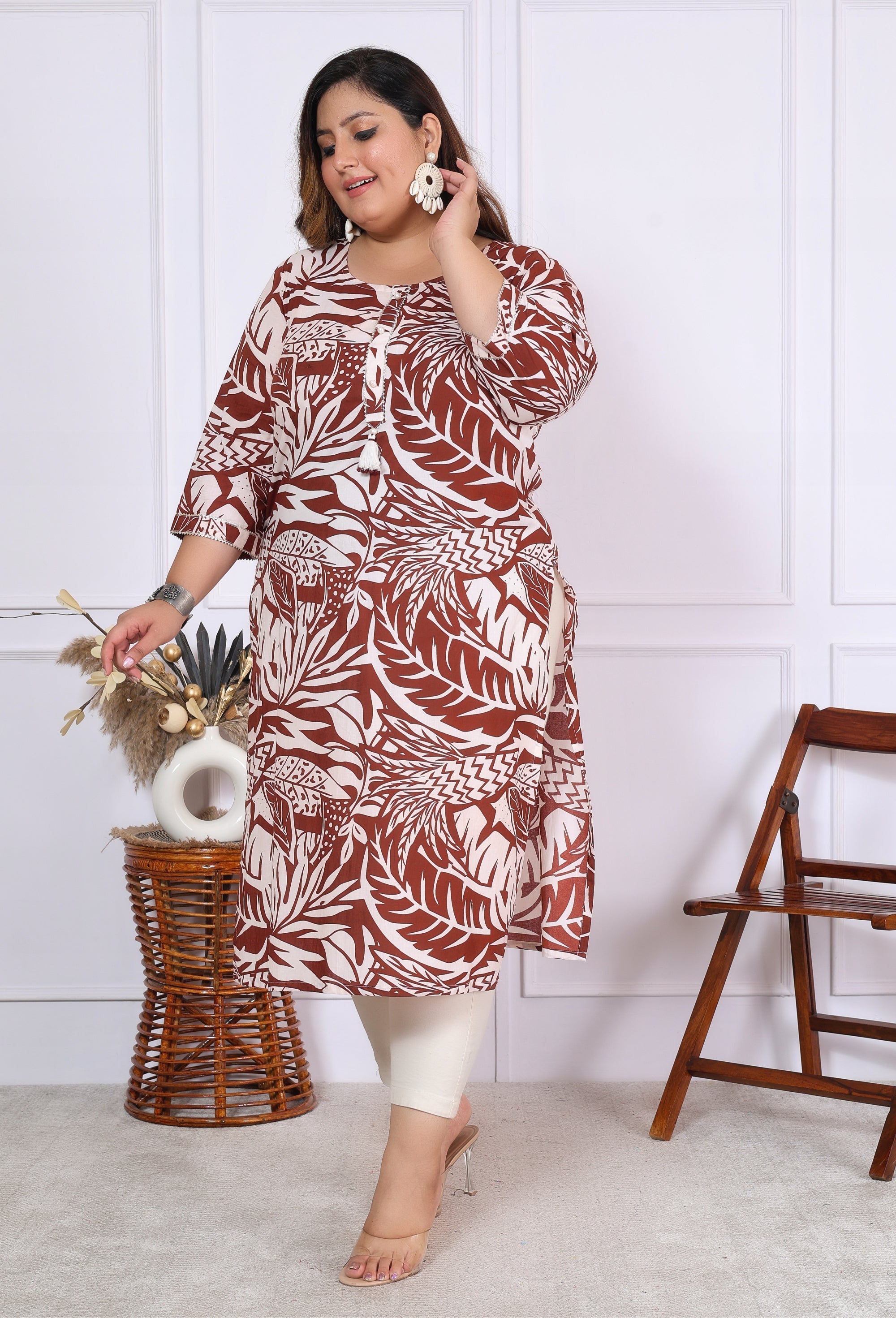 Label Flavia Women Printed Cotton Straight Kurta (B01-Mehroon)