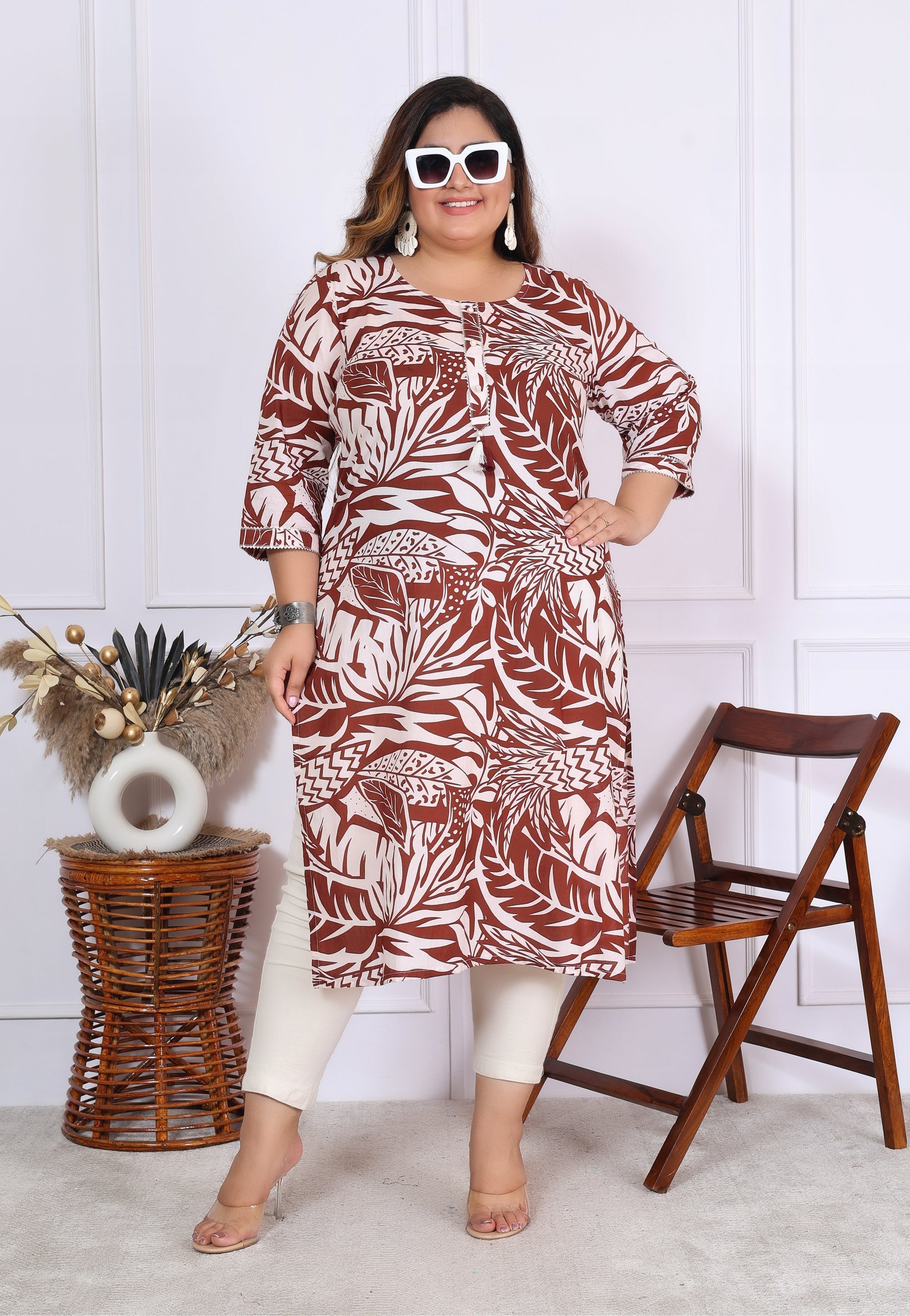 Label Flavia Women Printed Cotton Straight Kurta (B01-Mehroon)