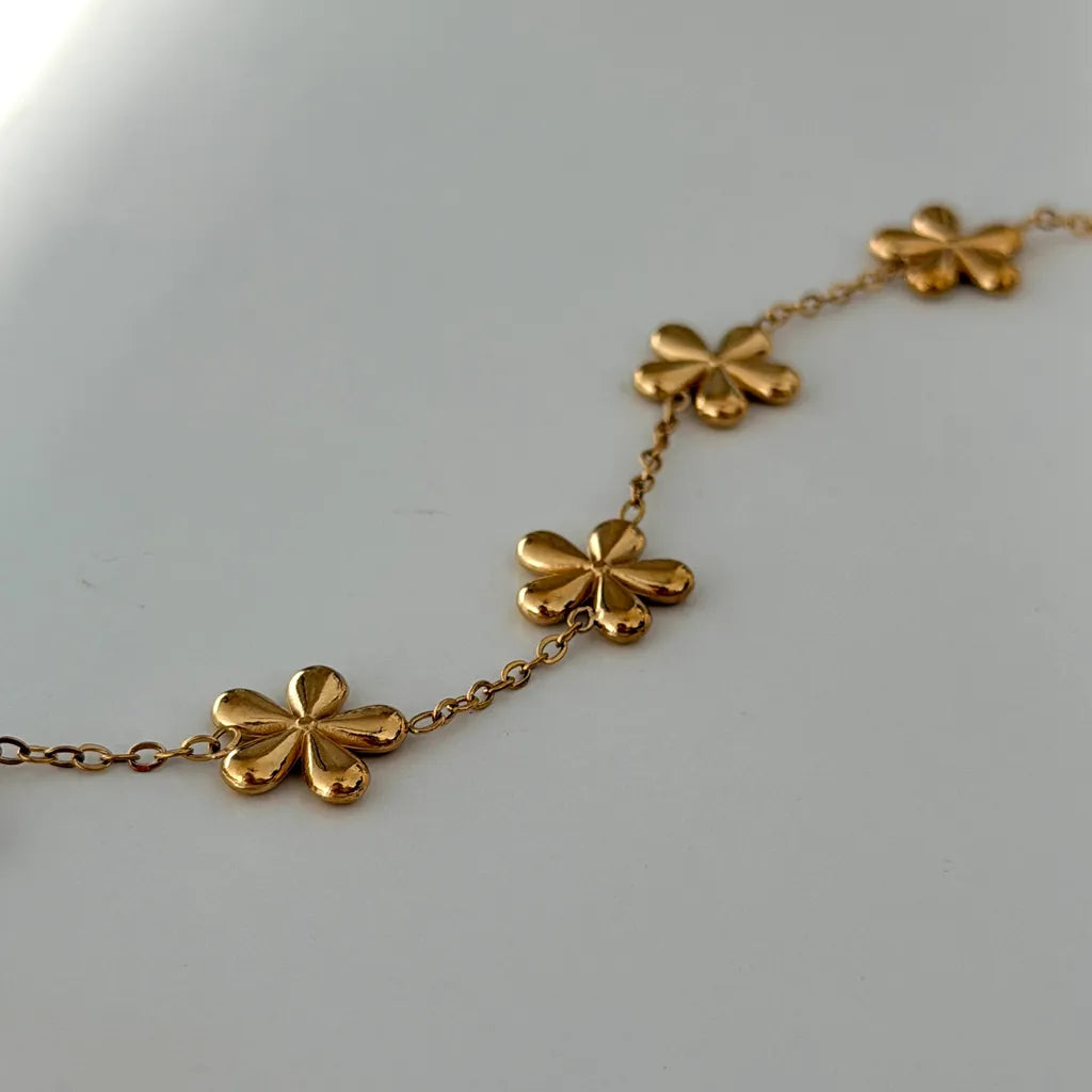 Salty Golden Petal Glow Bracelet