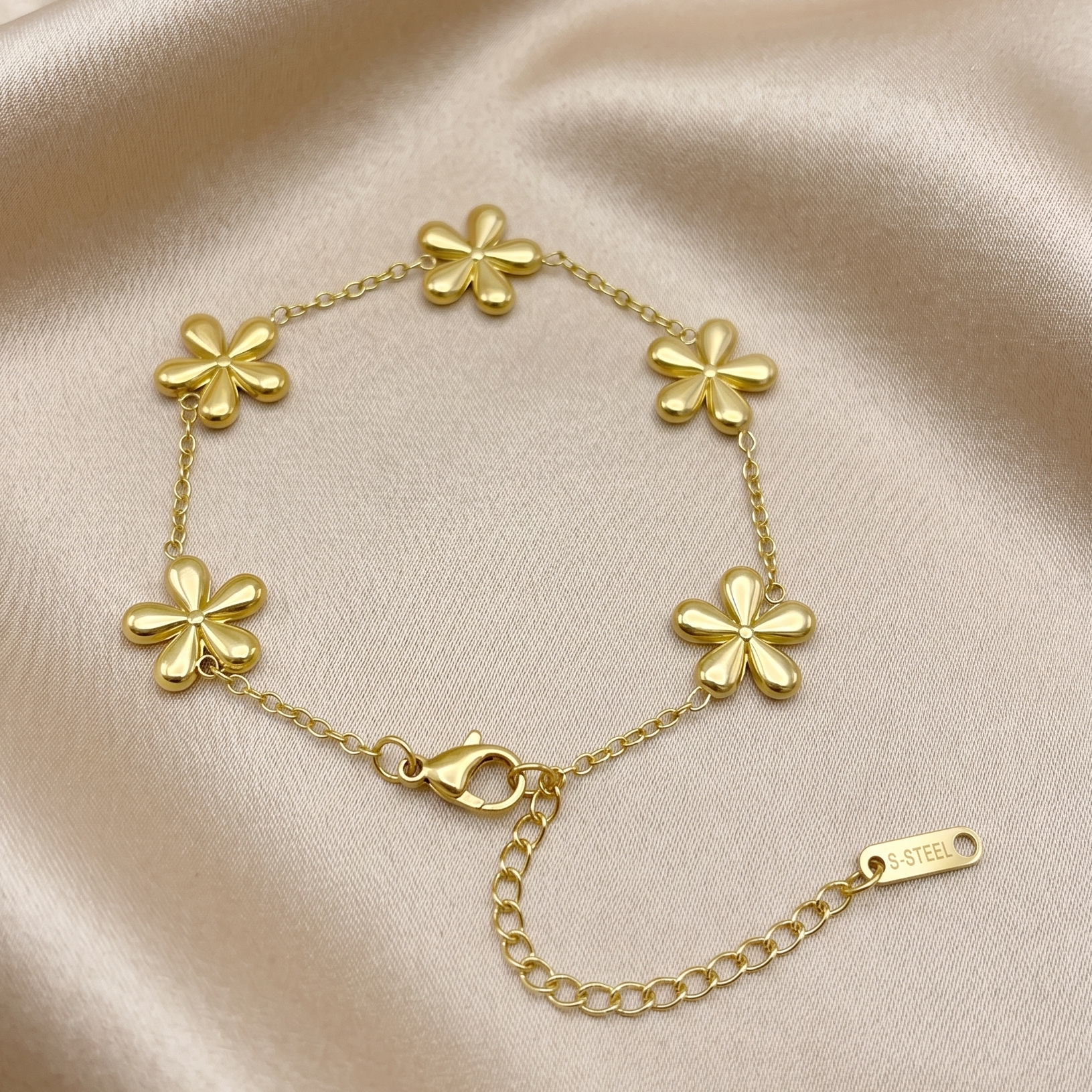 Salty Golden Petal Glow Bracelet
