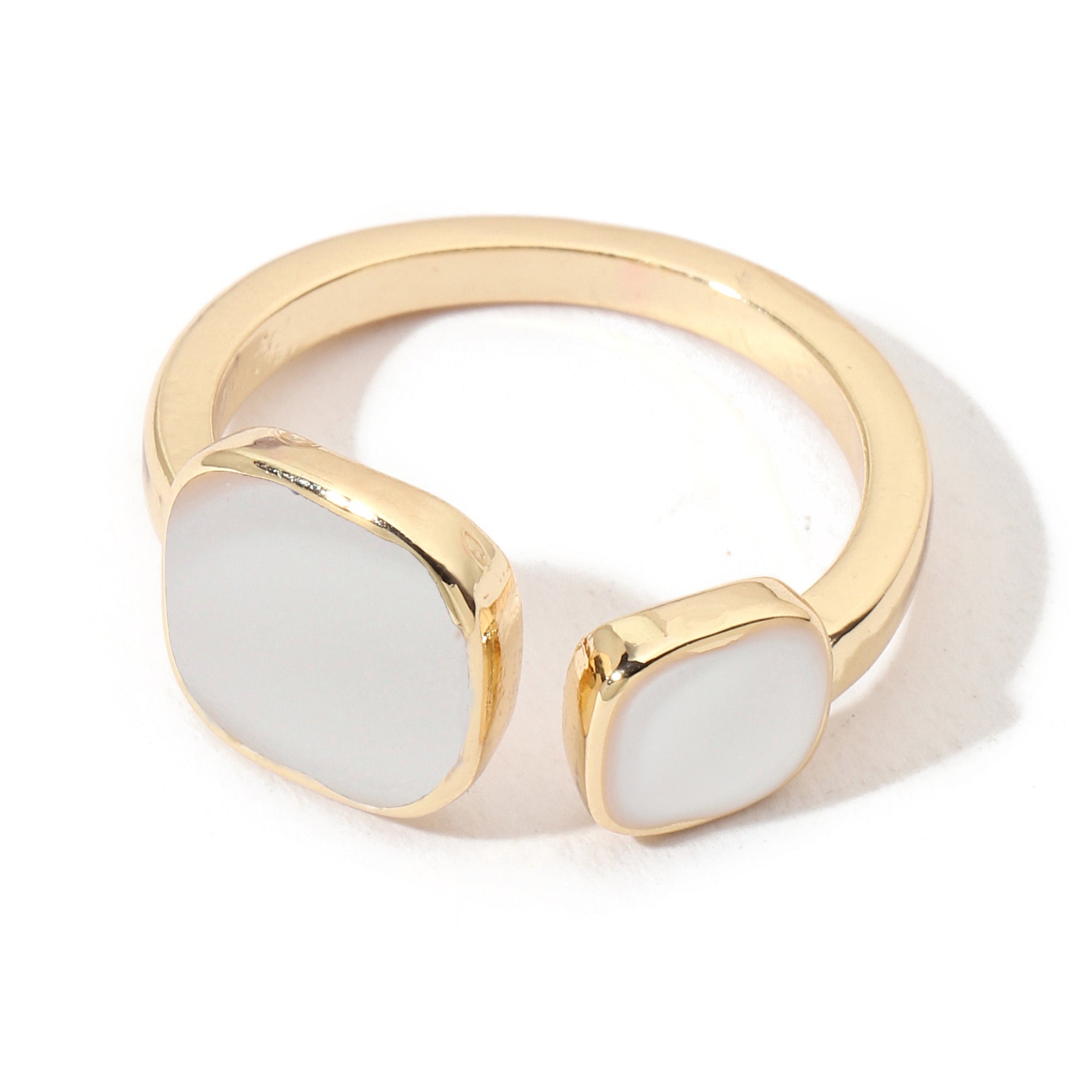 Salty White Raya Gold Ring