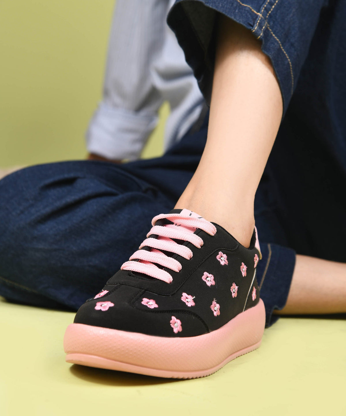 JM Looks Suede Flower Printed Low-Top Sneakers