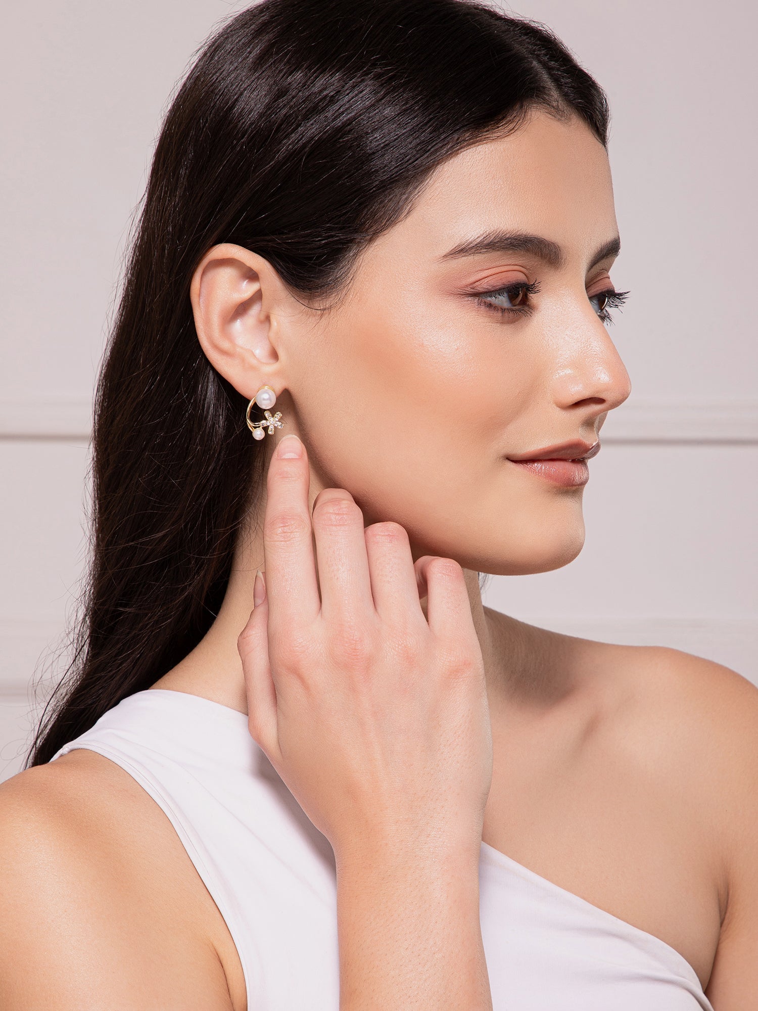 Salty Petal Poise Earrings