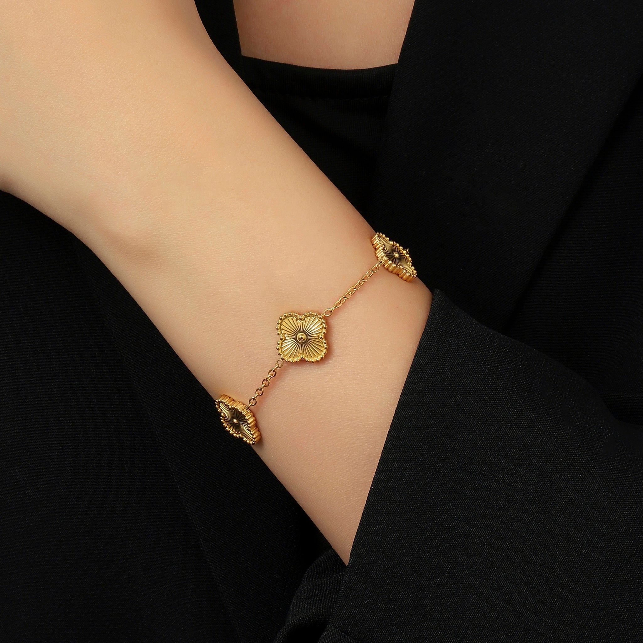 Salty Golden Luck Leaflet Bracelet