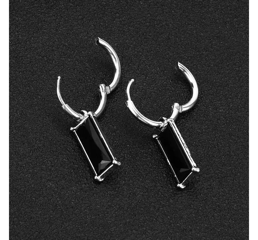 Salty Jaunty Black Earrings (1 Side)