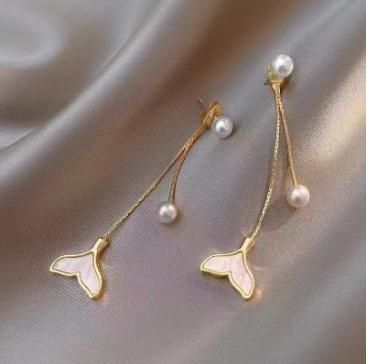 Salty Love spell Pearl Earrings