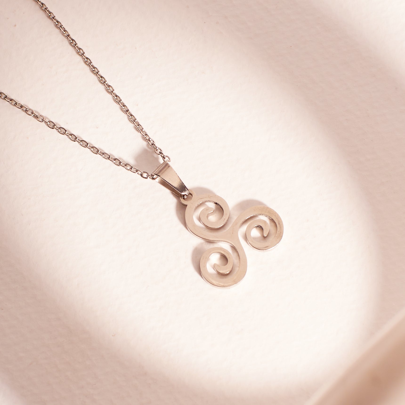 Salty Curves in Harmony Necklace