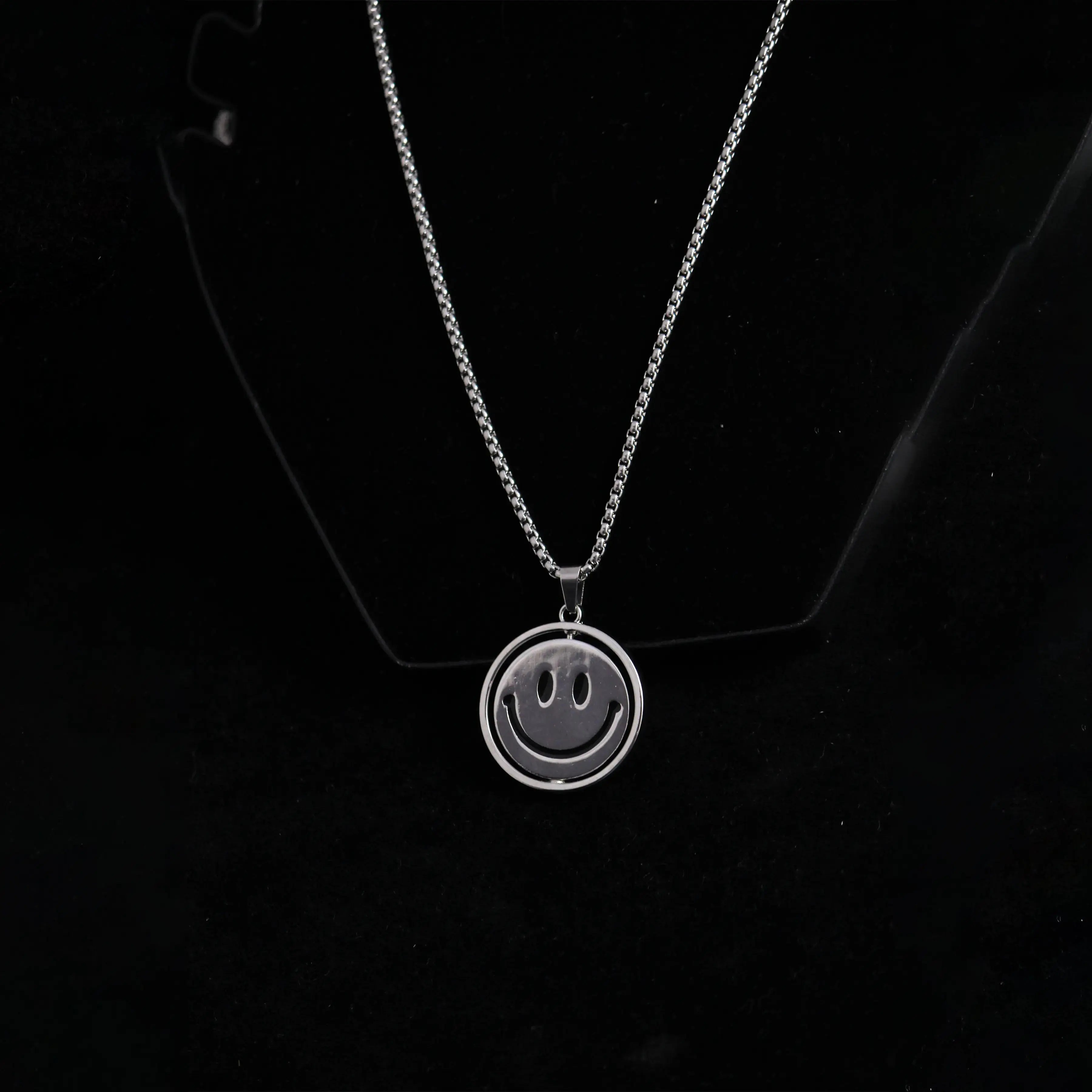 Salty Mood Locket Chain