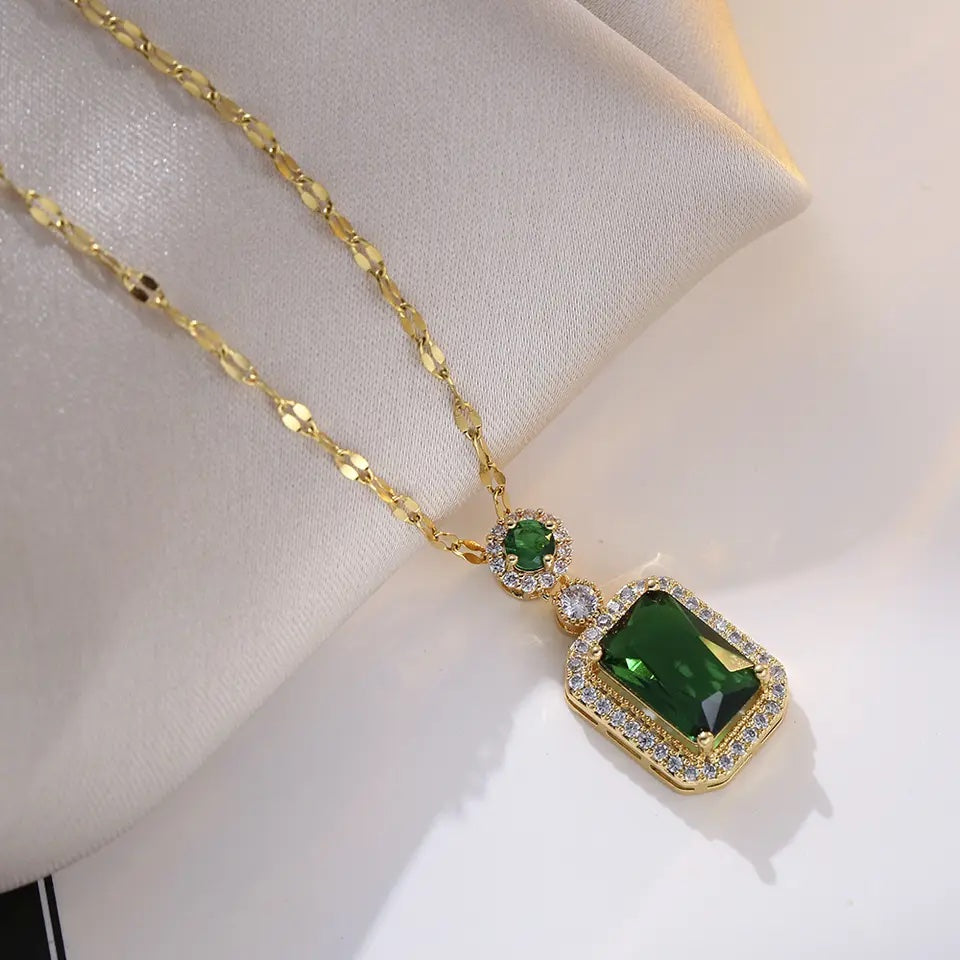 Salty Elegance Studded Gem Necklace-Green