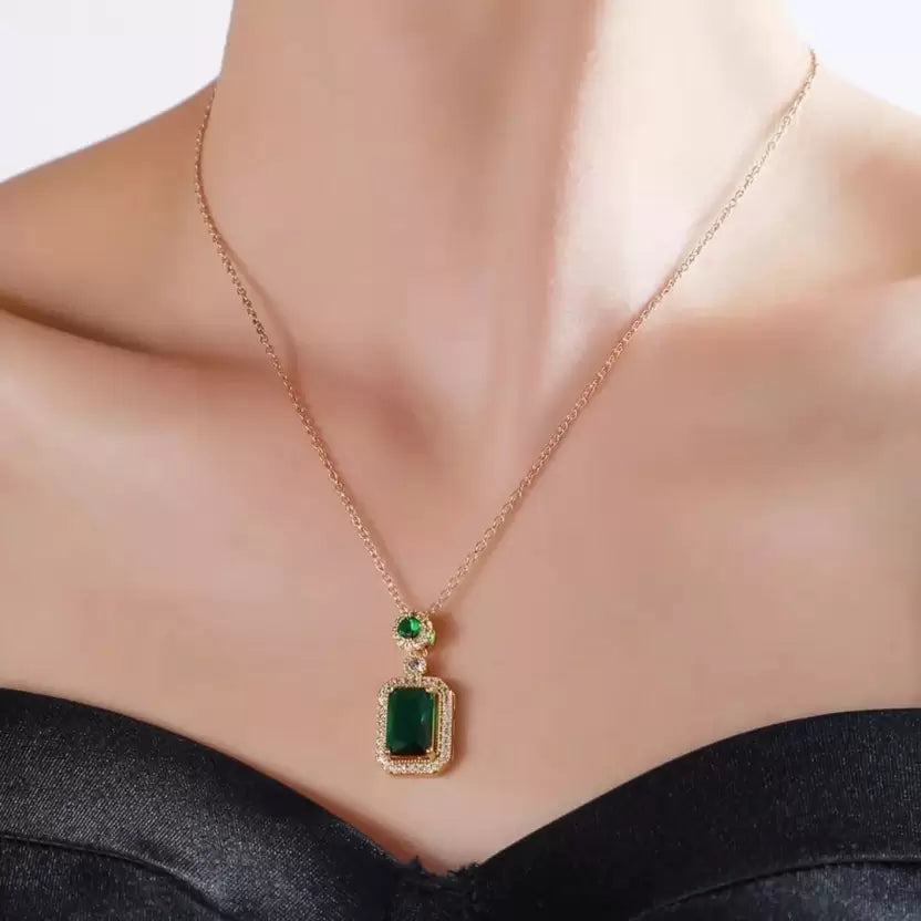 Salty Elegance Studded Gem Necklace-Green