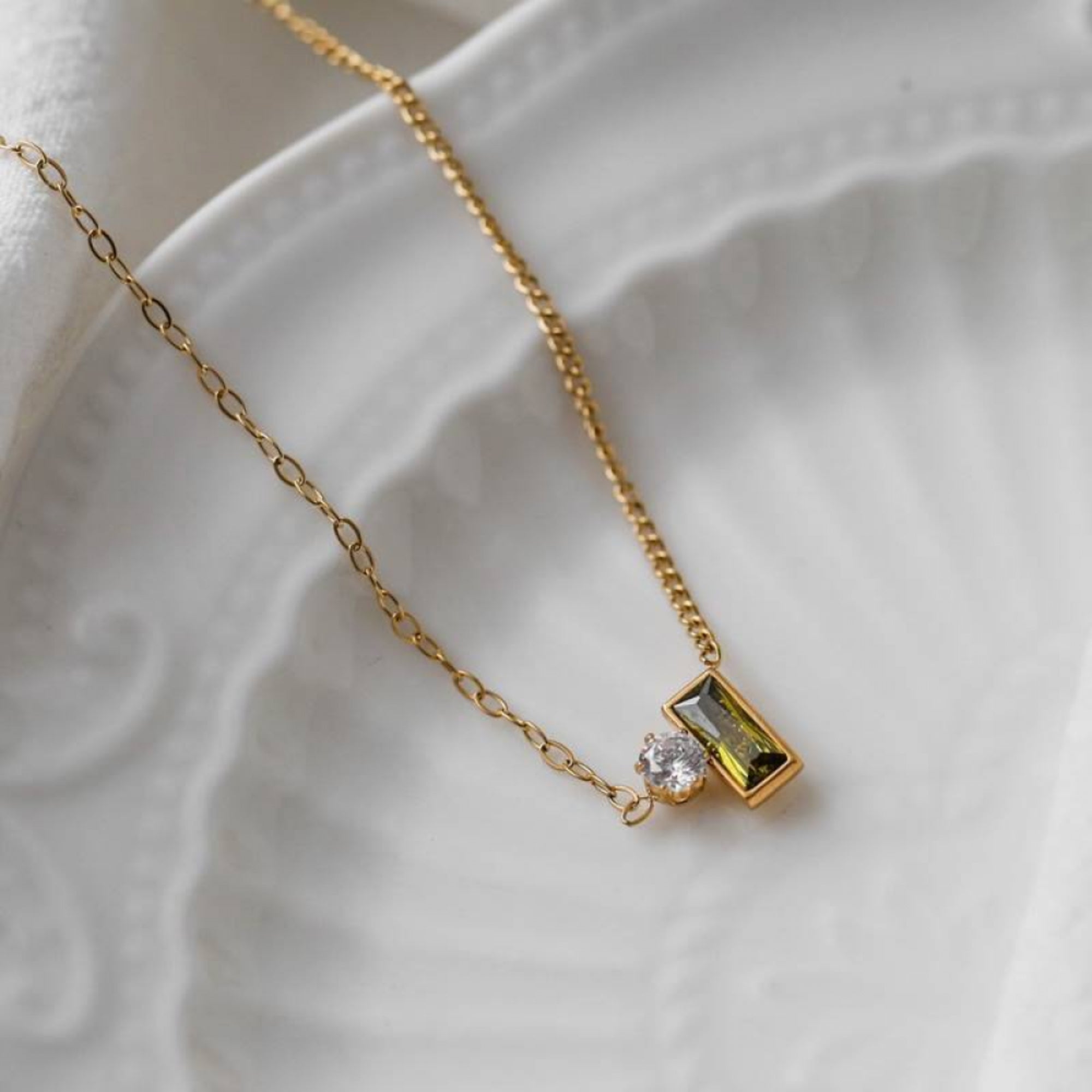 Salty Toi Et Moi Love Necklace