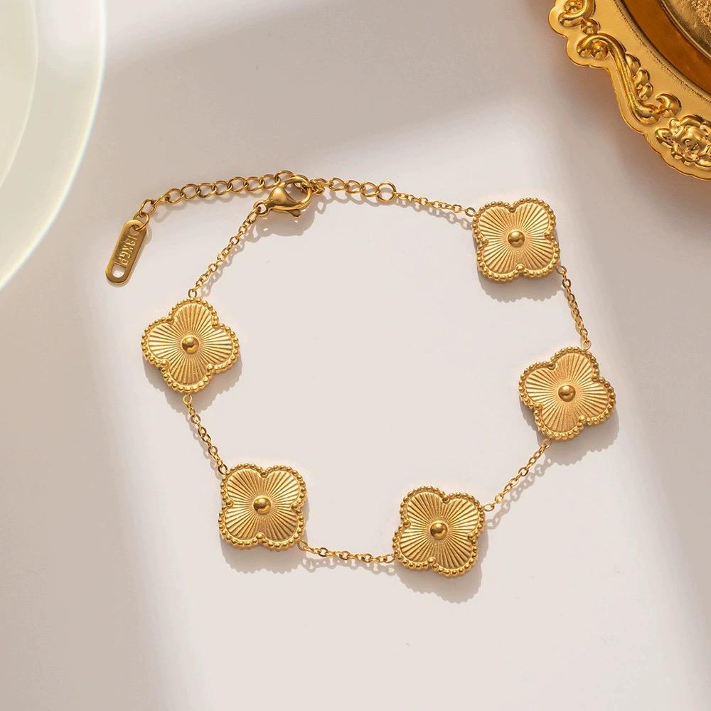 Salty Golden Luck Leaflet Bracelet