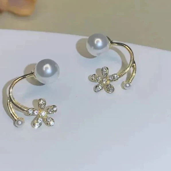 Salty Petal Poise Earrings