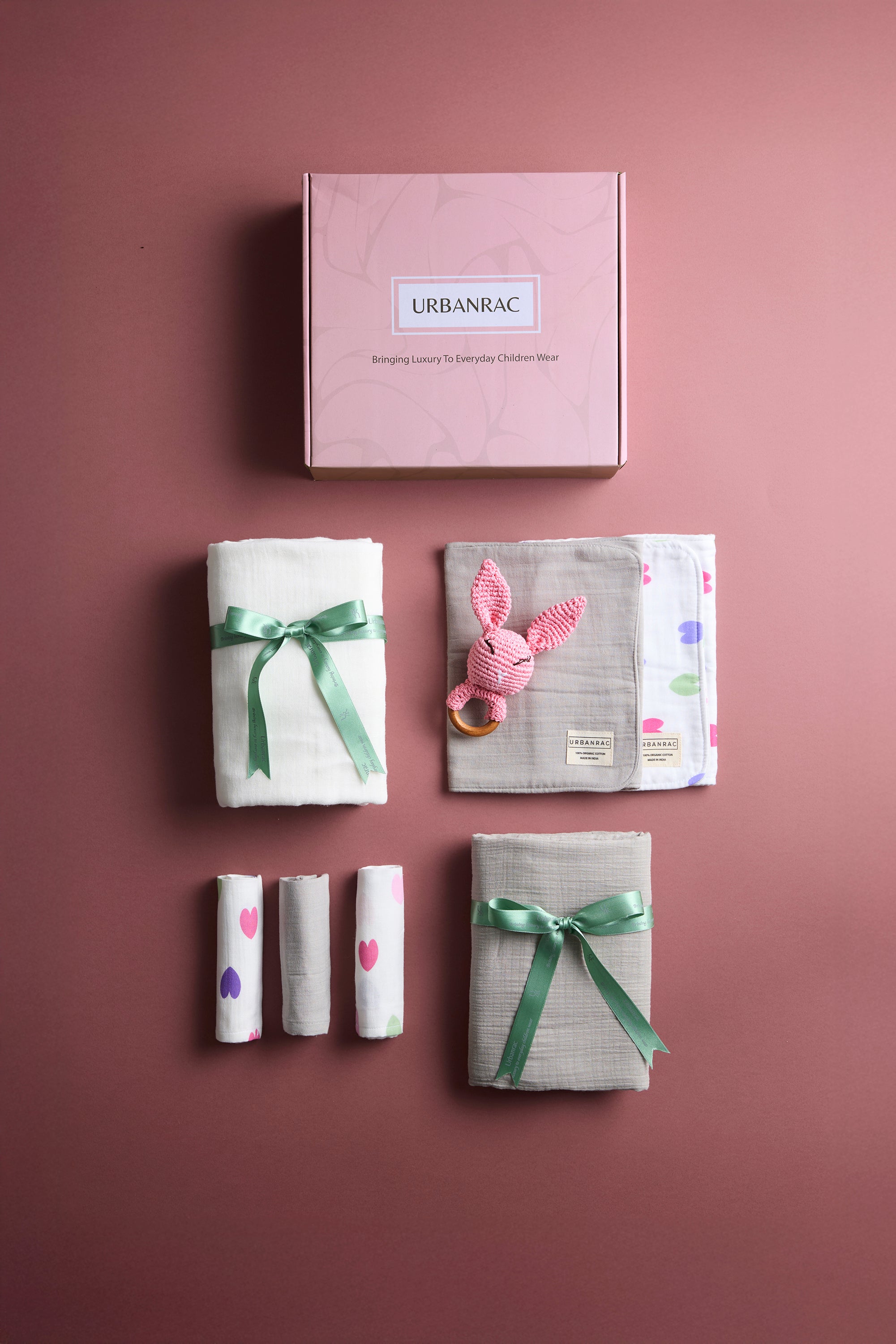 Urbanrac Luxury Baby Gift Set - GOTS Certified Organic Muslin Essentials - Hearts