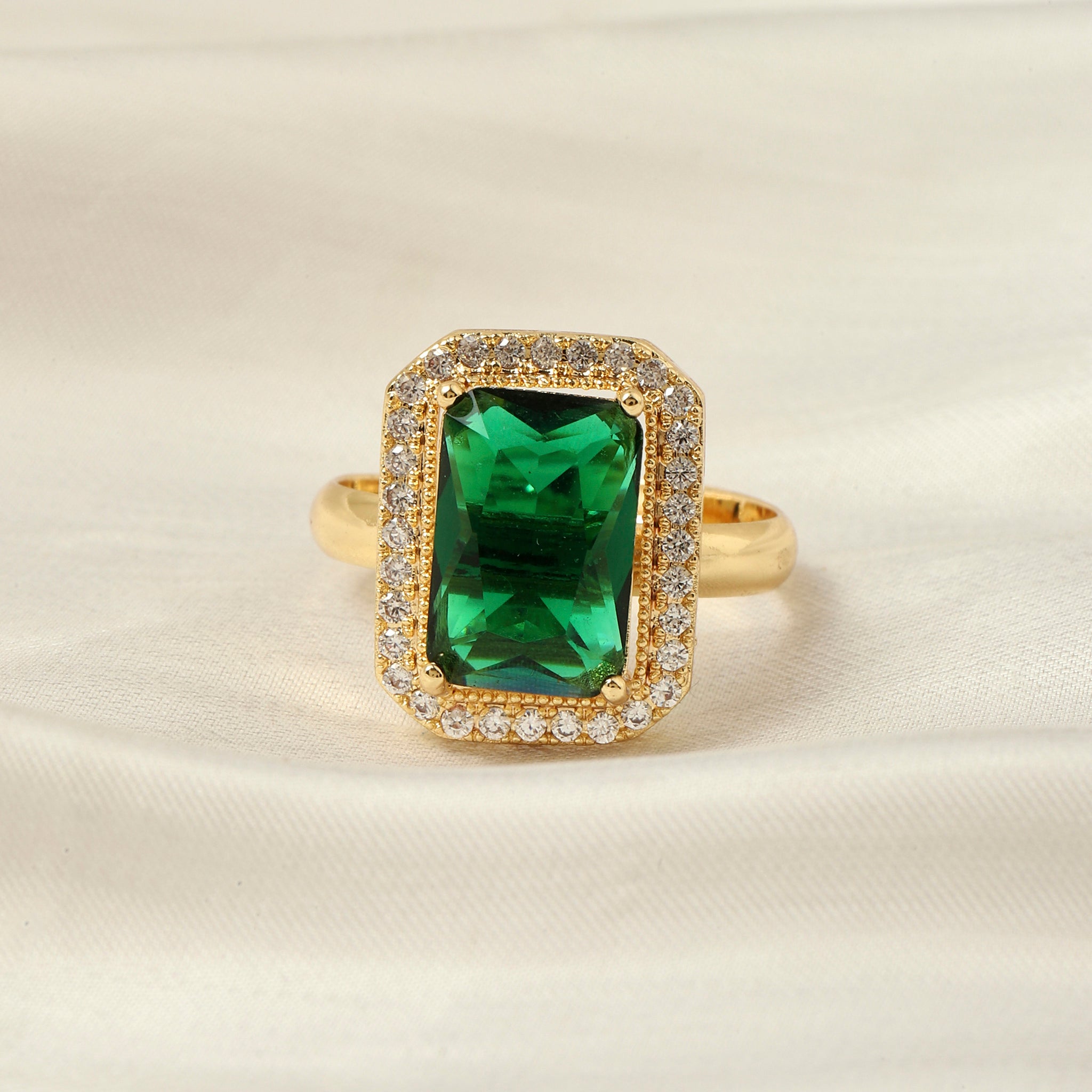 Salty Artemisia Emerald Solitaire Ring