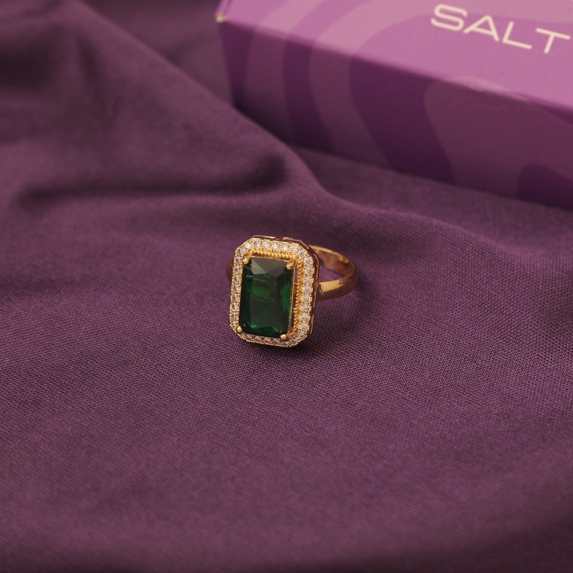 Salty Artemisia Emerald Solitaire Ring