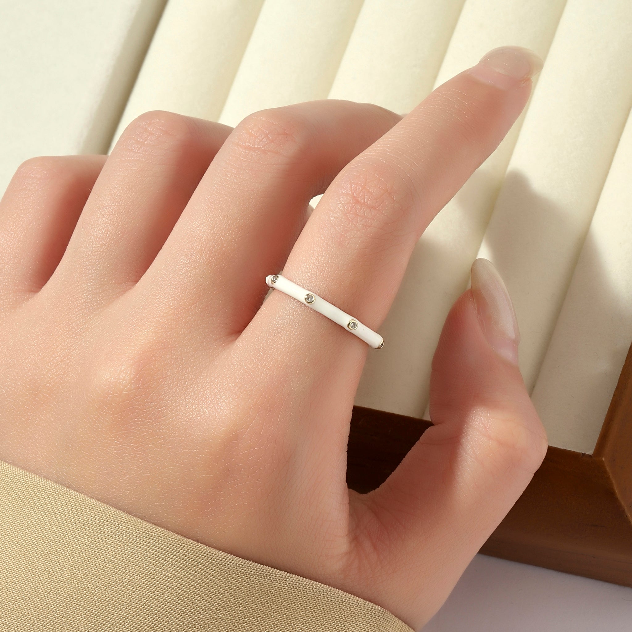 Salty Sinister Splendor Ring - White