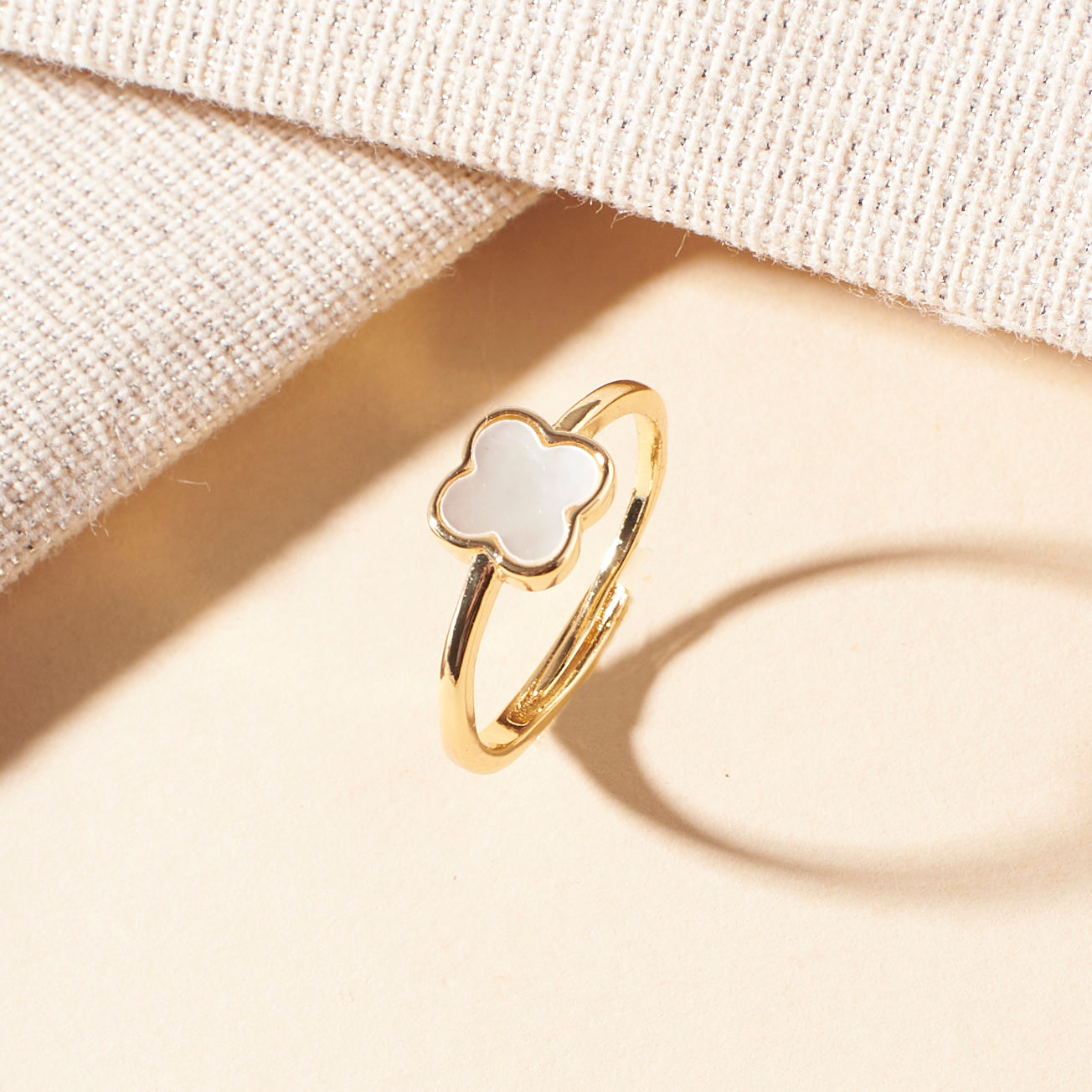 Salty White Clover Gold Ring