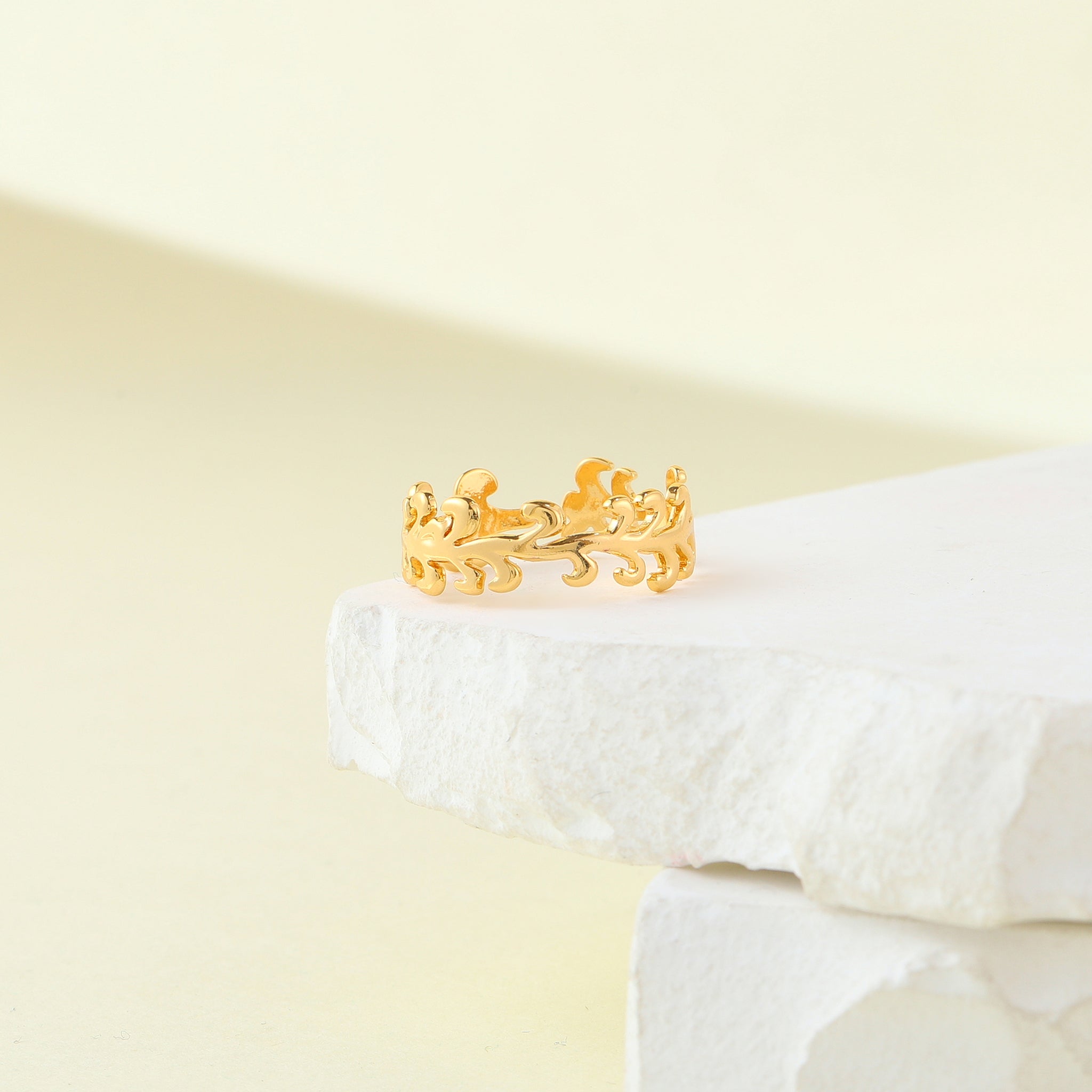 Salty Royal Vine Open Ring