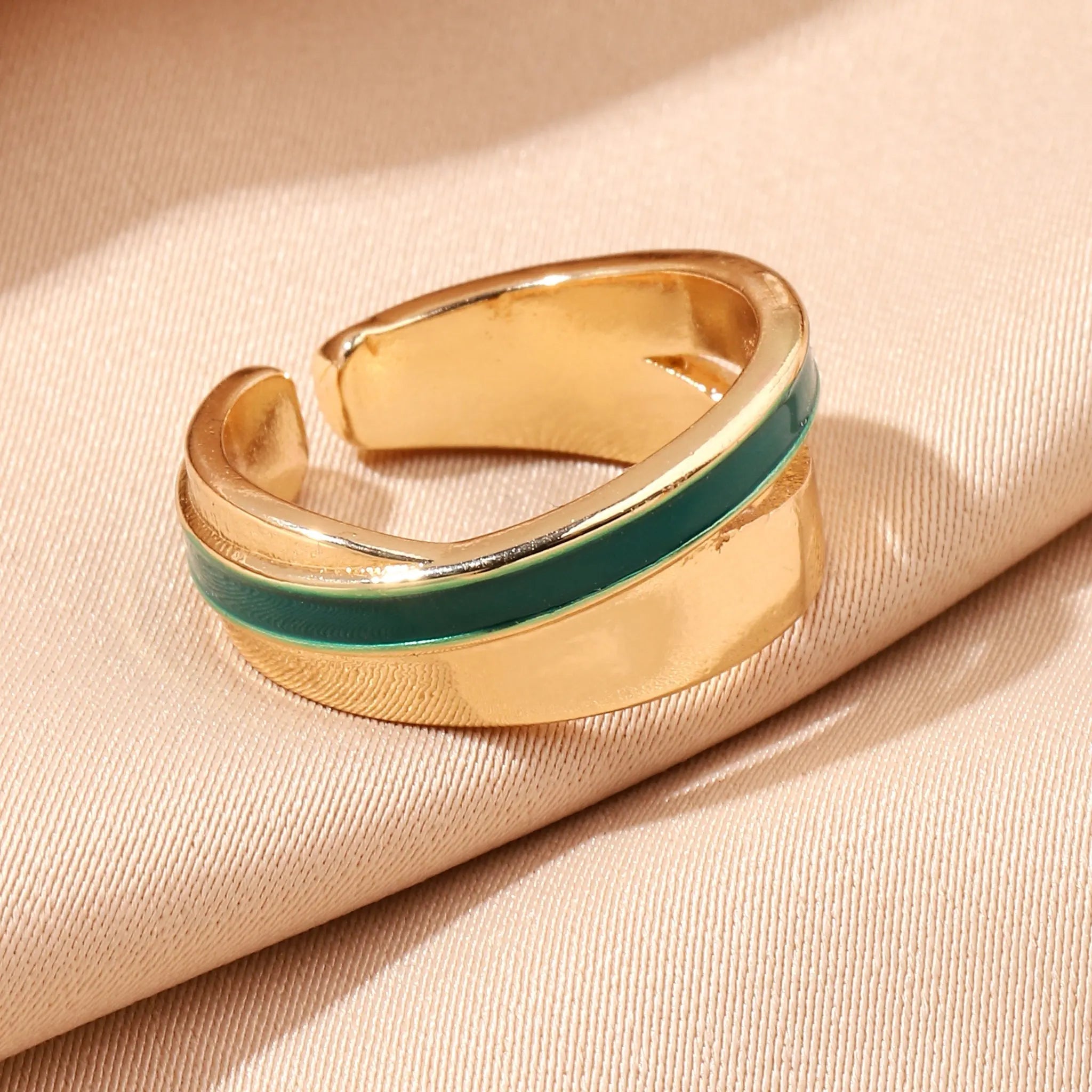 Salty Rumi Enamel Gold Ring