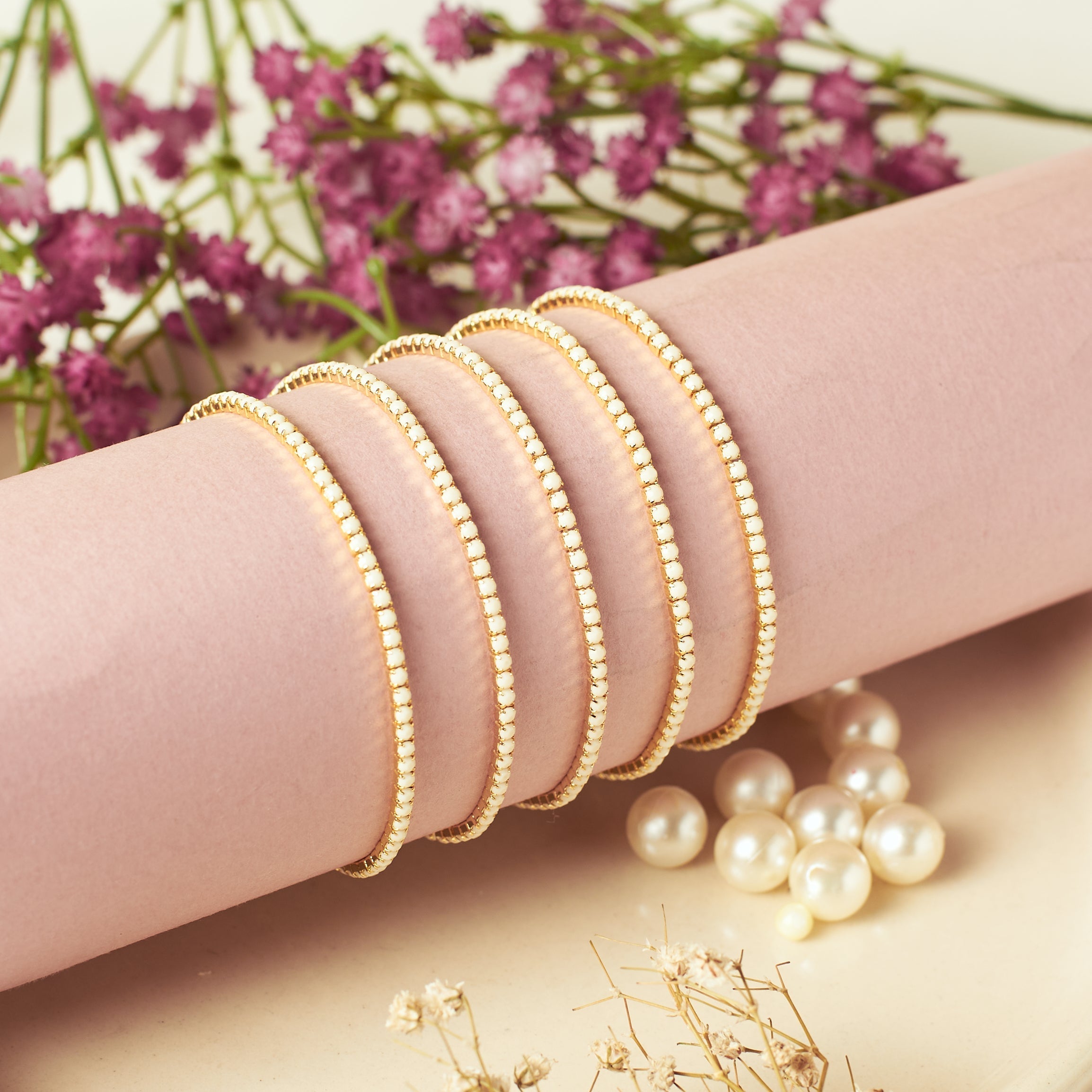 Salty Pearl Glow Stretchable Bands (Set of 5)