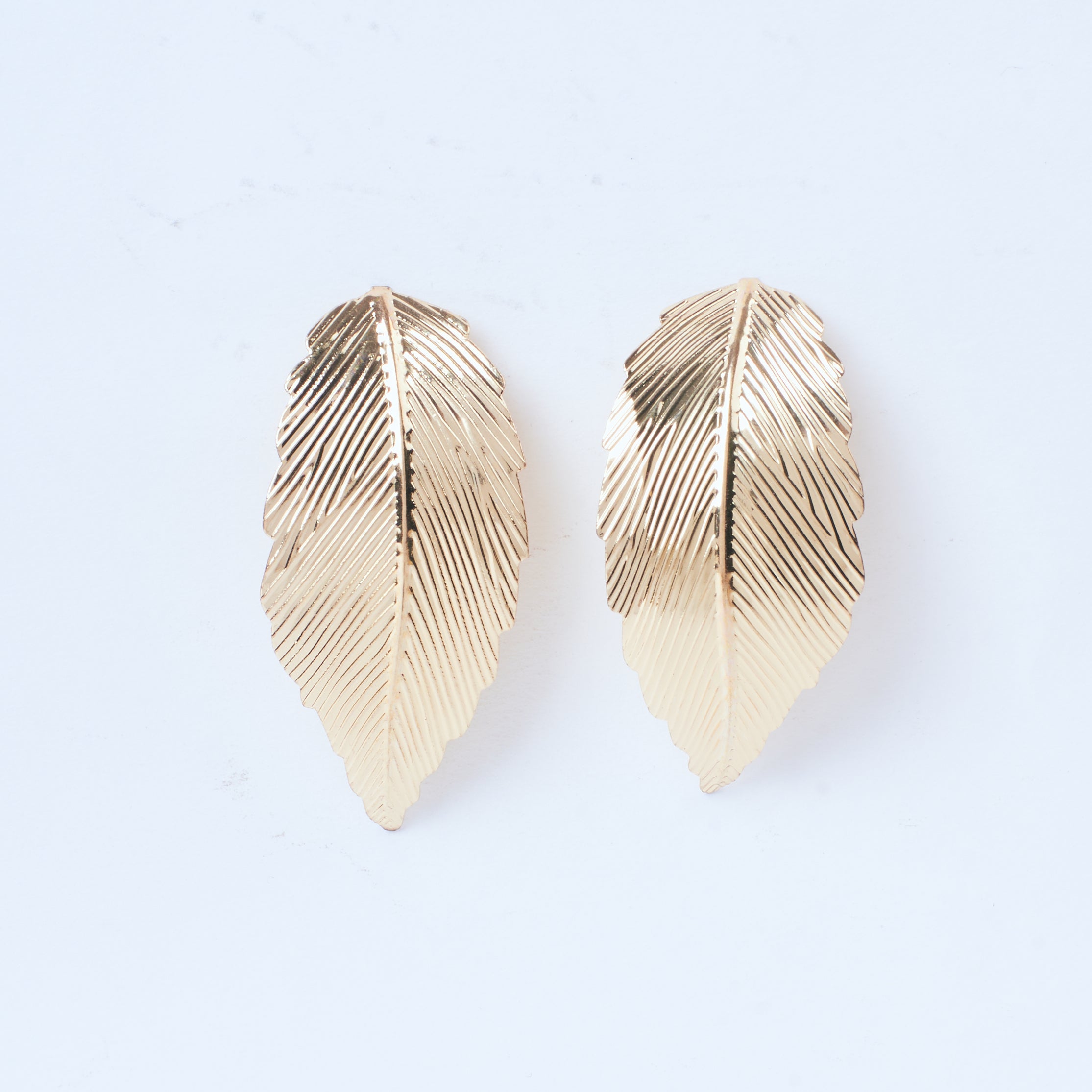 Salty Leafy Vibe Gold Earring