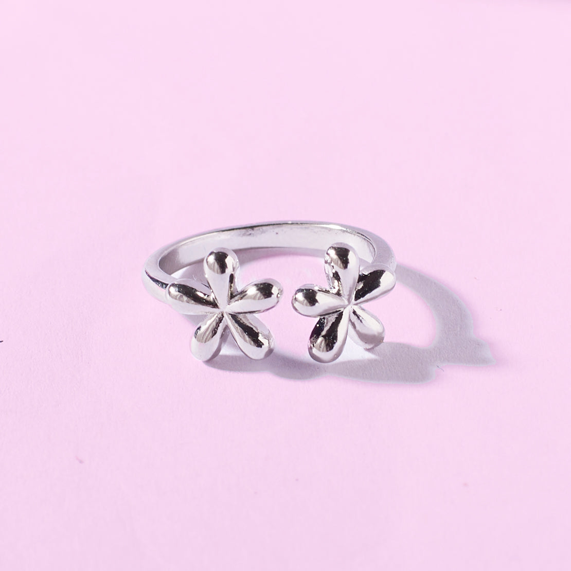 Salty You and me Floral Silver Ring