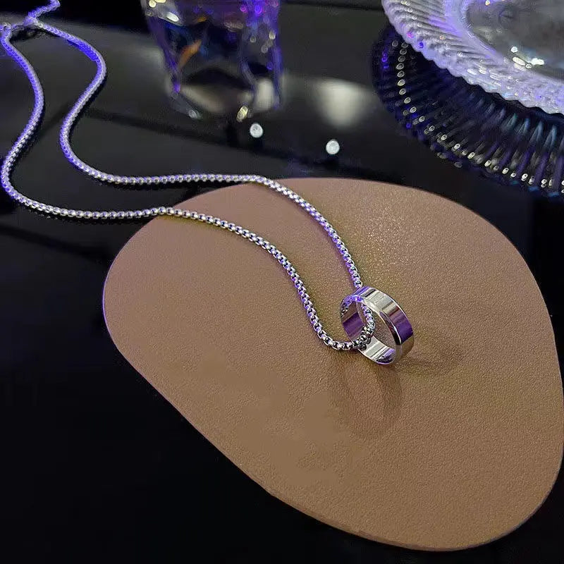 Salty Unity Loop Silver Chain