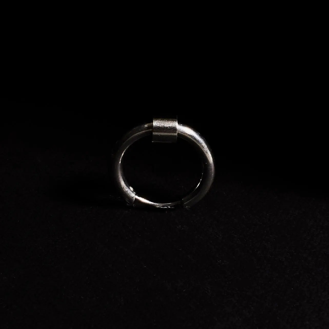 Salty Valor Silver Earring (1 Side)