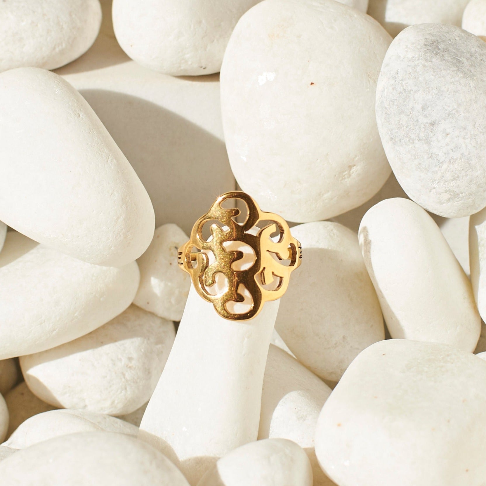 Salty Vineyard Blossom Ring