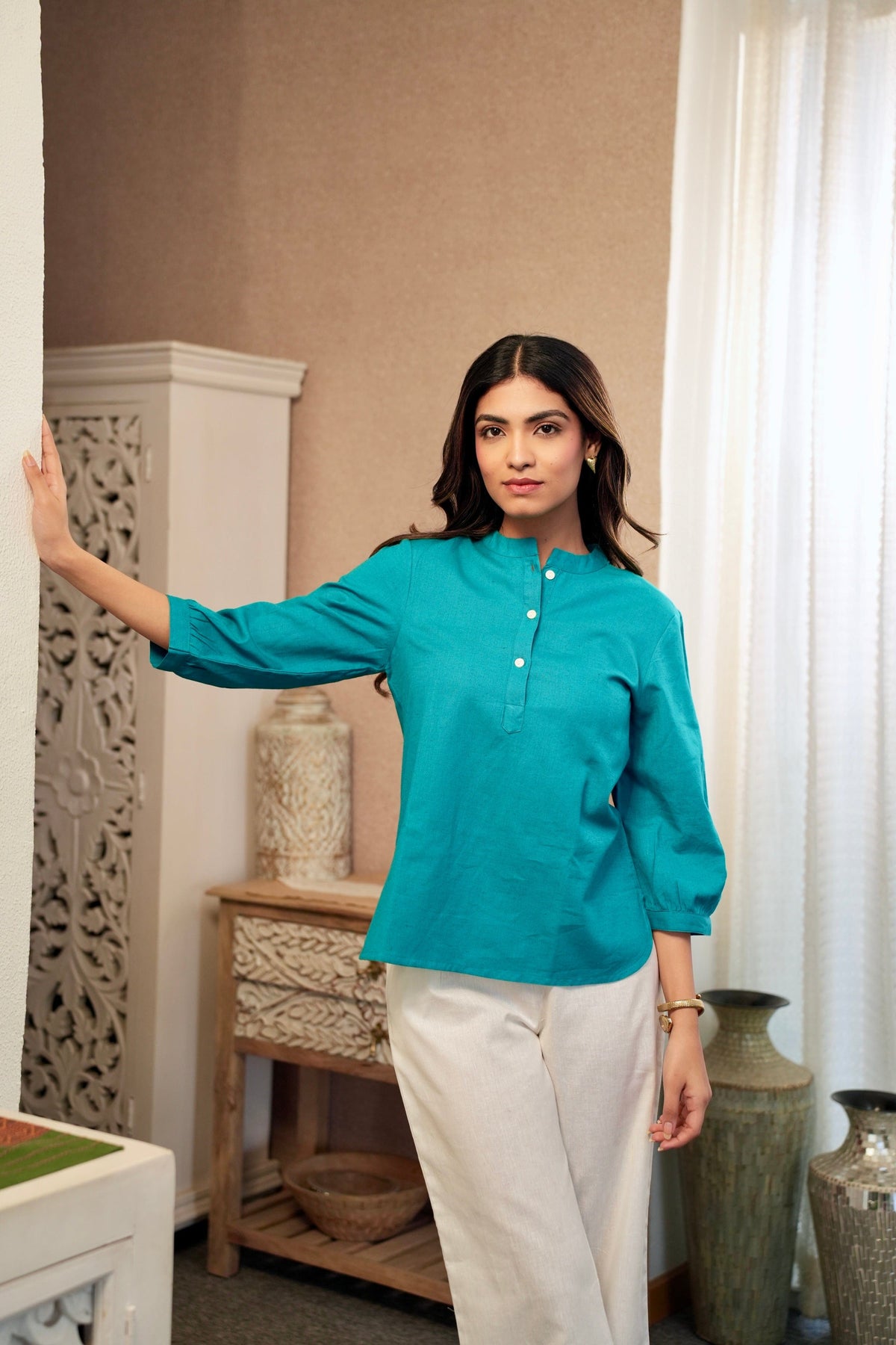 Sugnaa Short Linen Kurta
