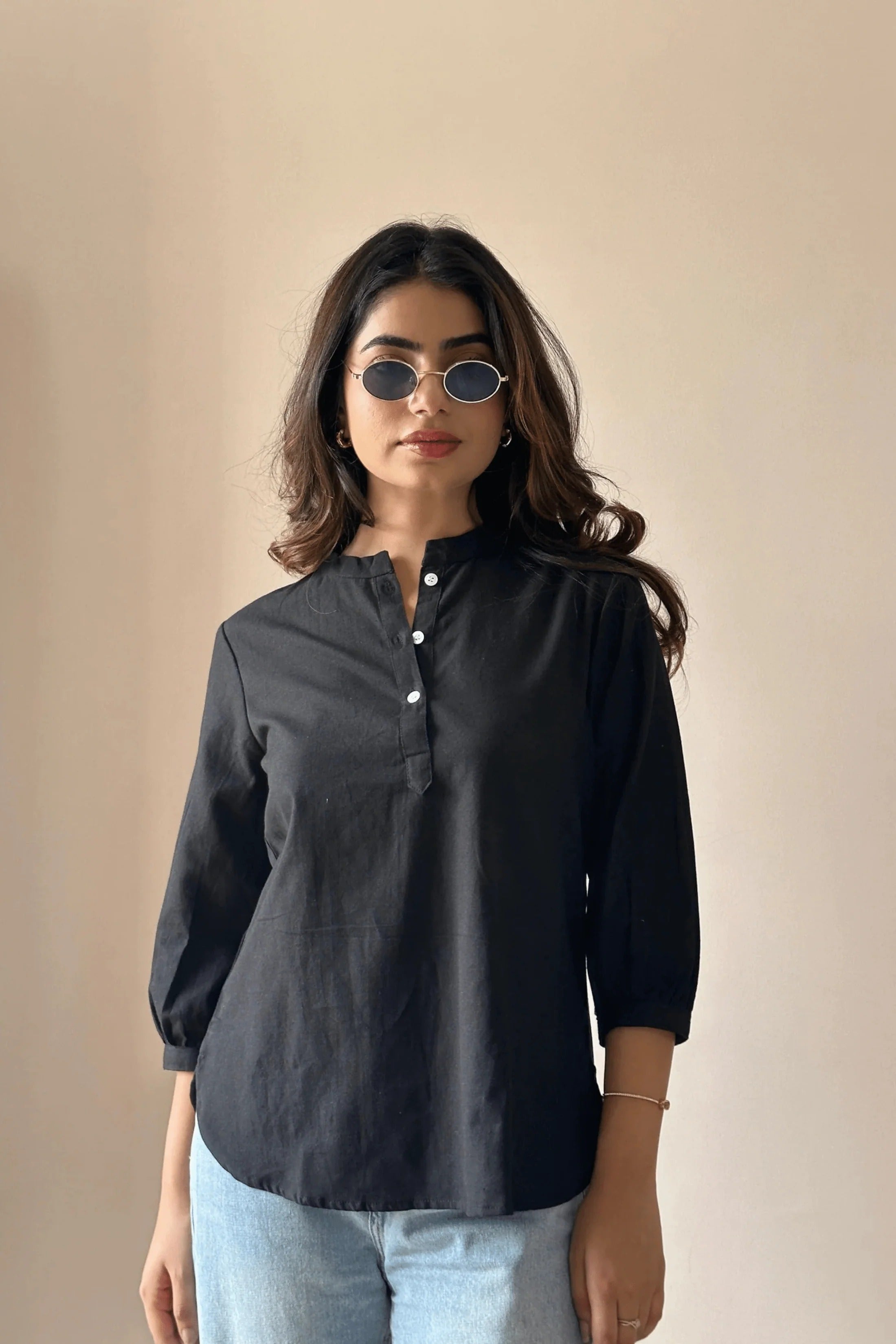 Sugnaa Short Kurta - Black