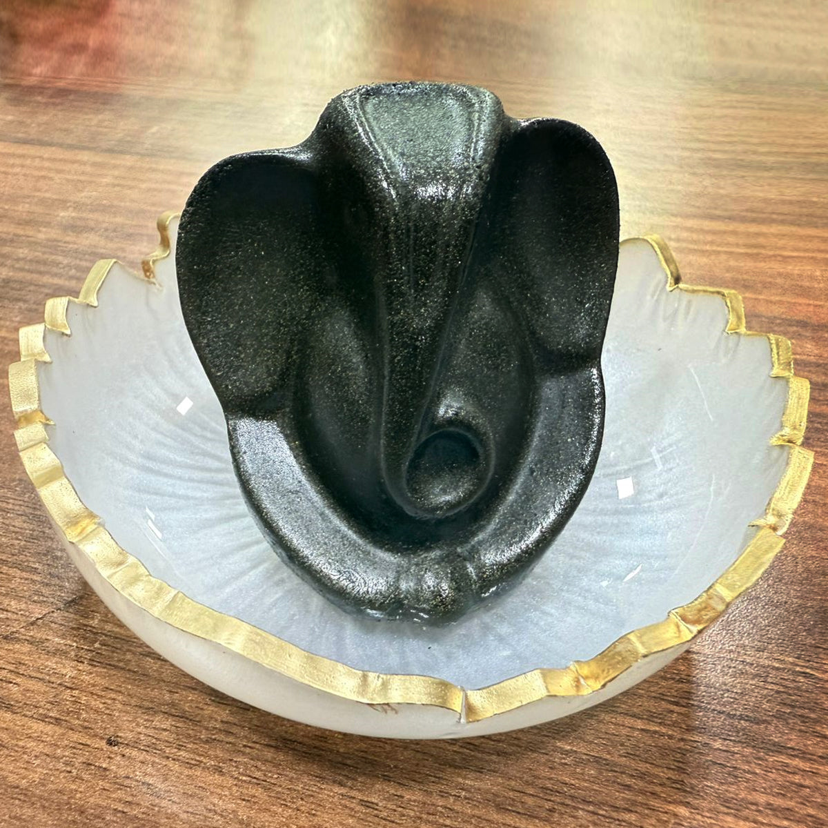 The glow rituals Lord Ganesha Ji With Money Bowl