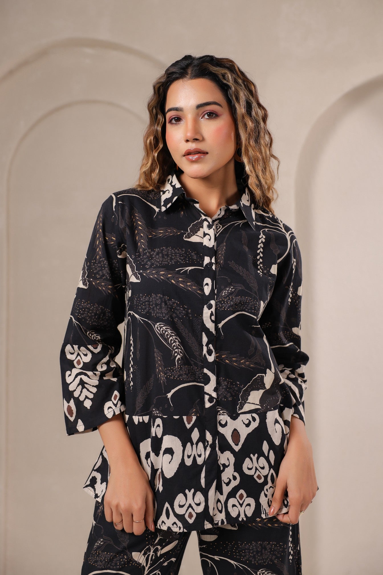 Label Flavia Midnight Muse – Black Abstract Print Co-Ord Set