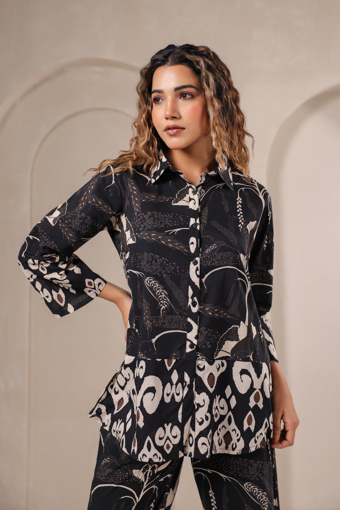 Label Flavia Midnight Muse – Black Abstract Print Co-Ord Set