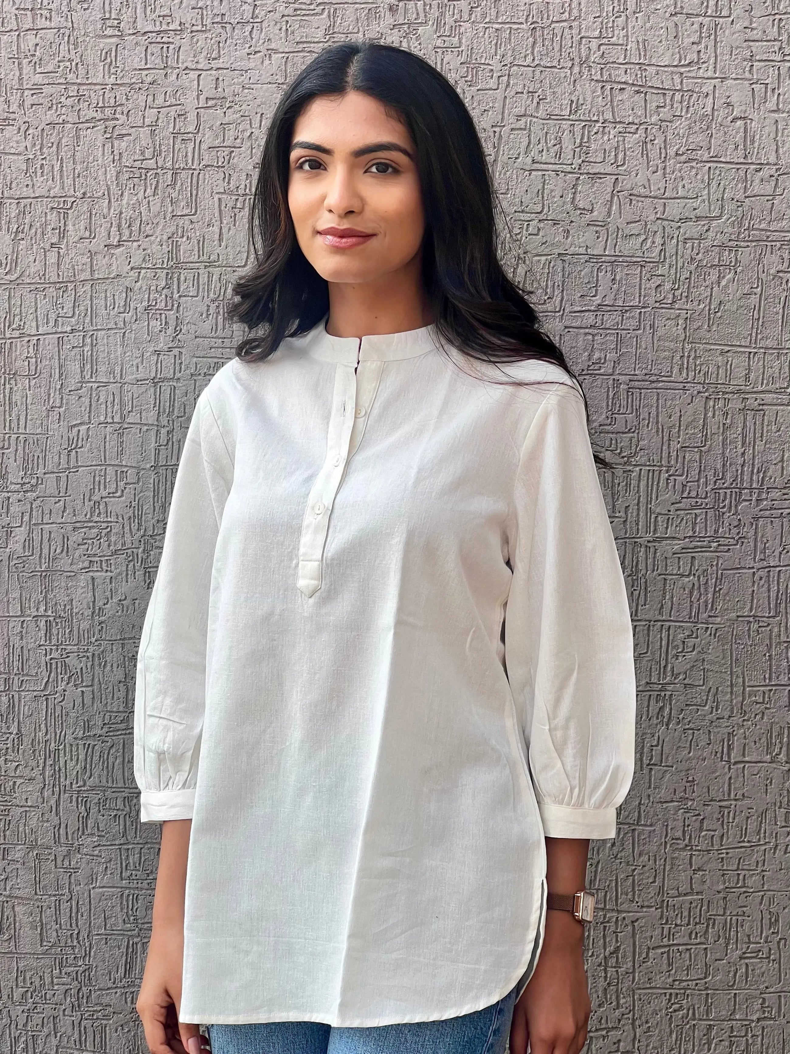 Sugnaa Short Kurta - White