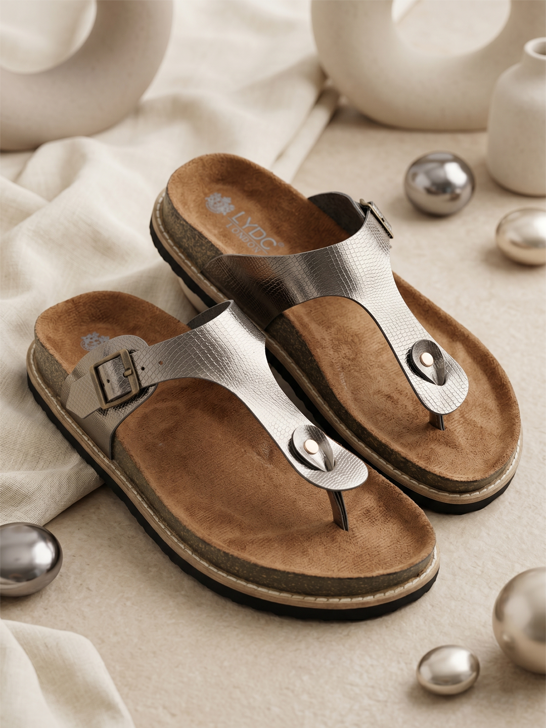 LYDC Gunmetal L Grain Sandals For Women Welt-Crafted T-Strap Sandals