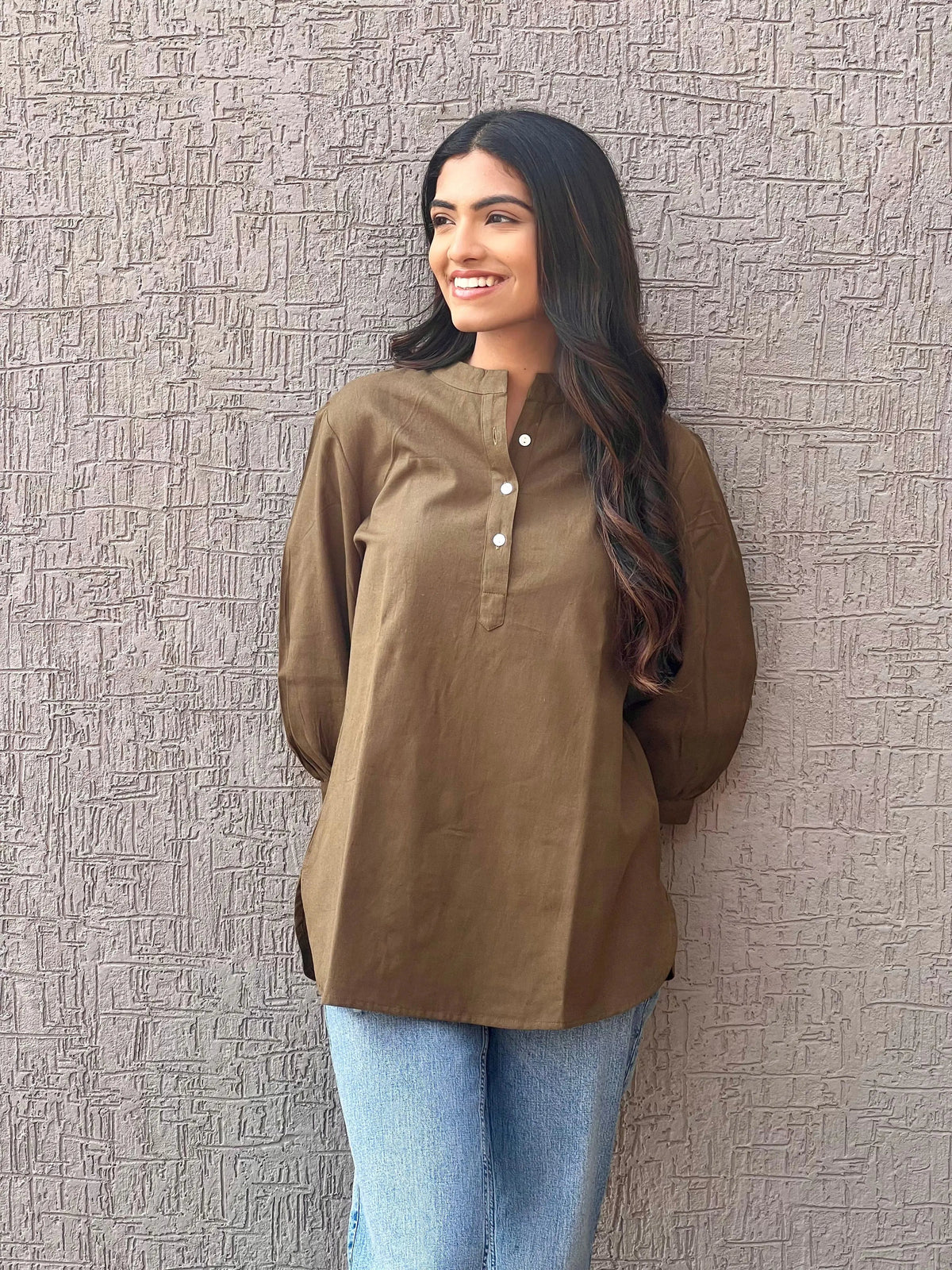 Sugnaa Short Linen Kurta