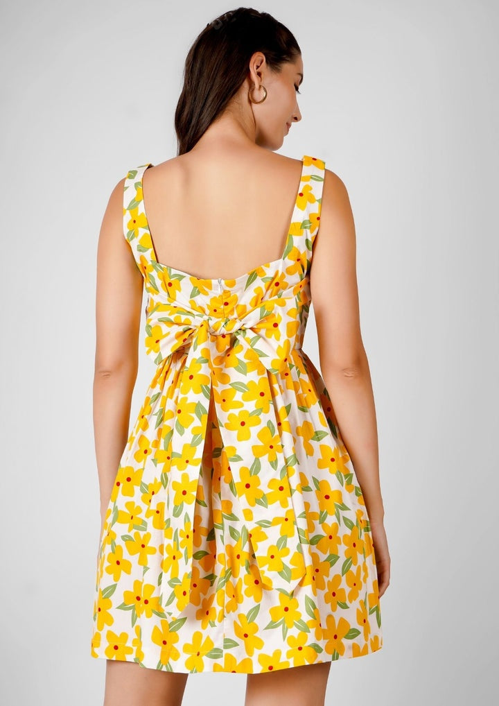 Studio OJS Buttercup Bow Dress