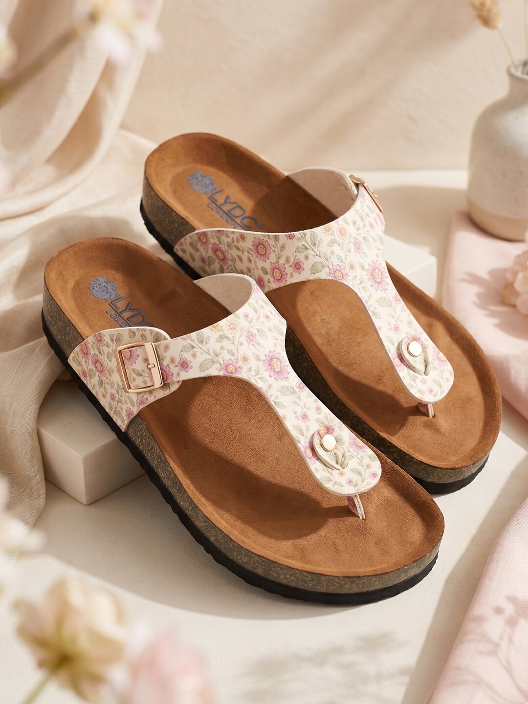 LYDC London - Women's Sanganeri Print T Strap Fashion Sandals - Regent - Beige
